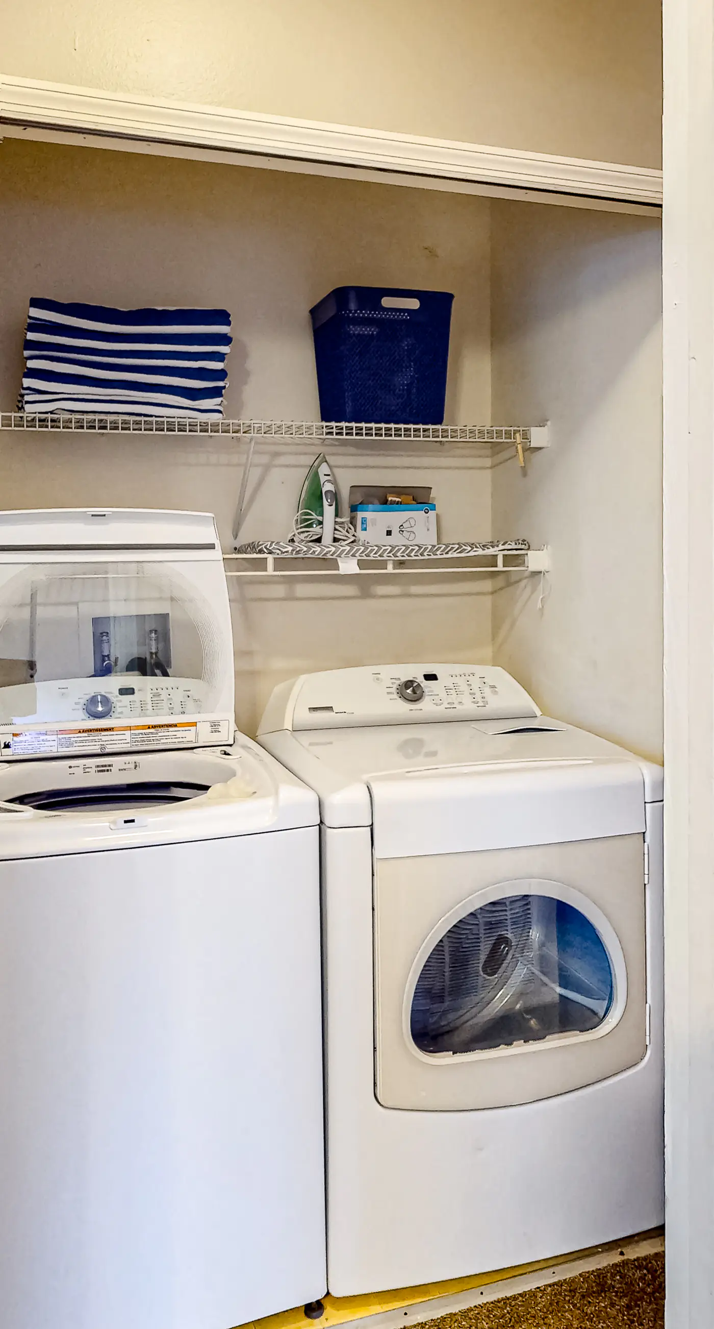 VS101-2723-156-3 - Blue Crush