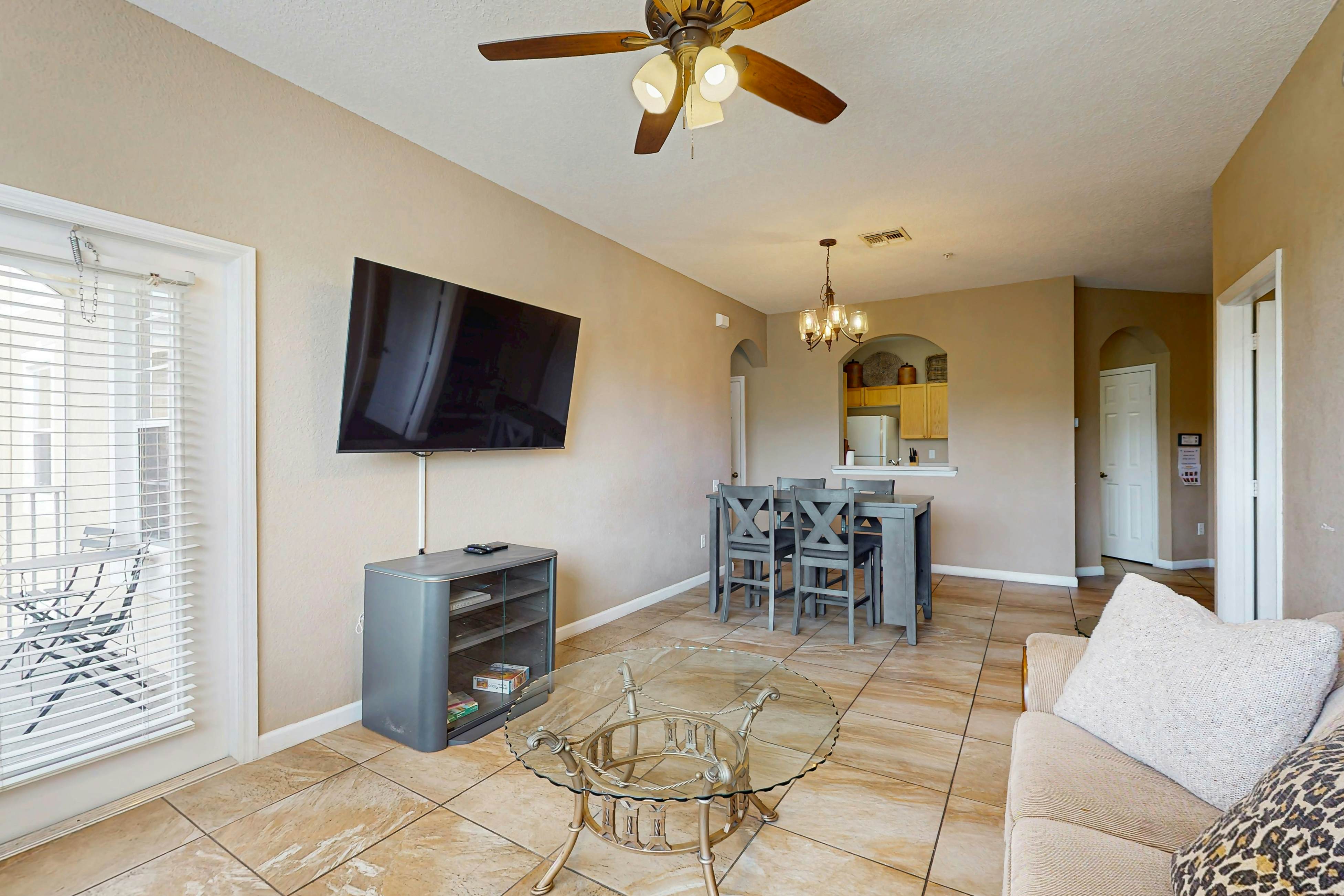 WP101-2308-205-3 - Silver Dream Retreat