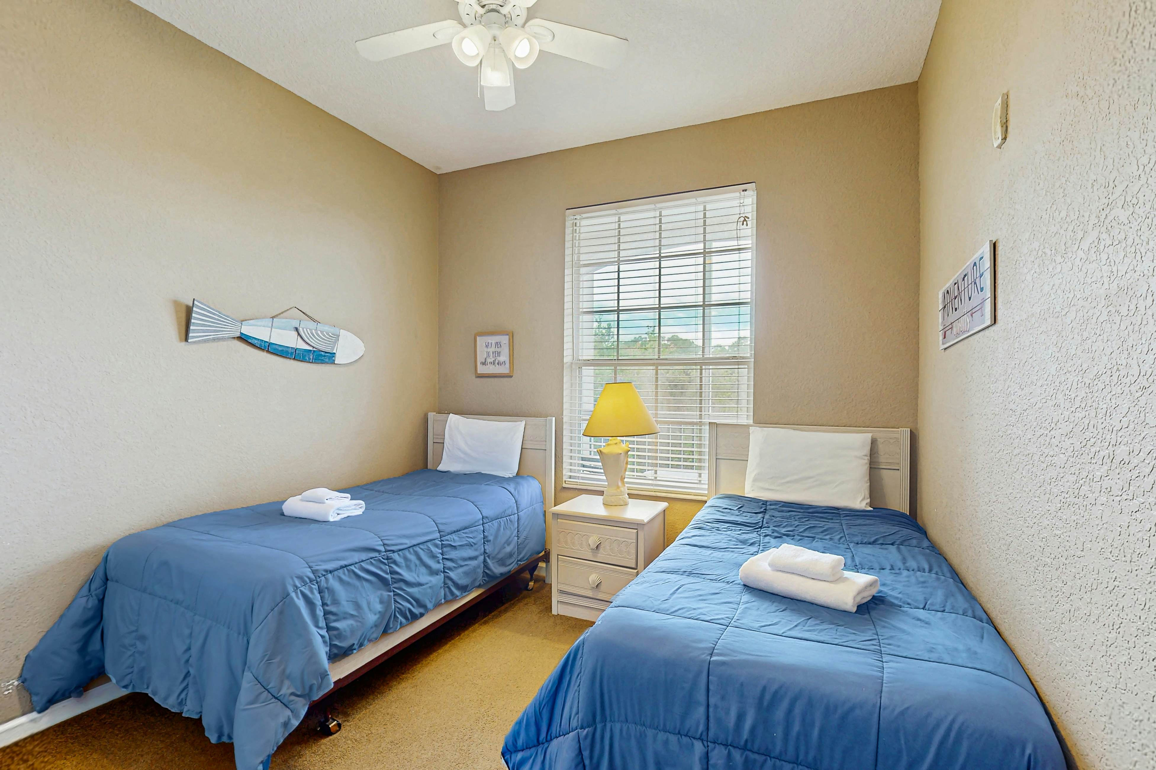 WP101-2308-205-3 - Silver Dream Retreat