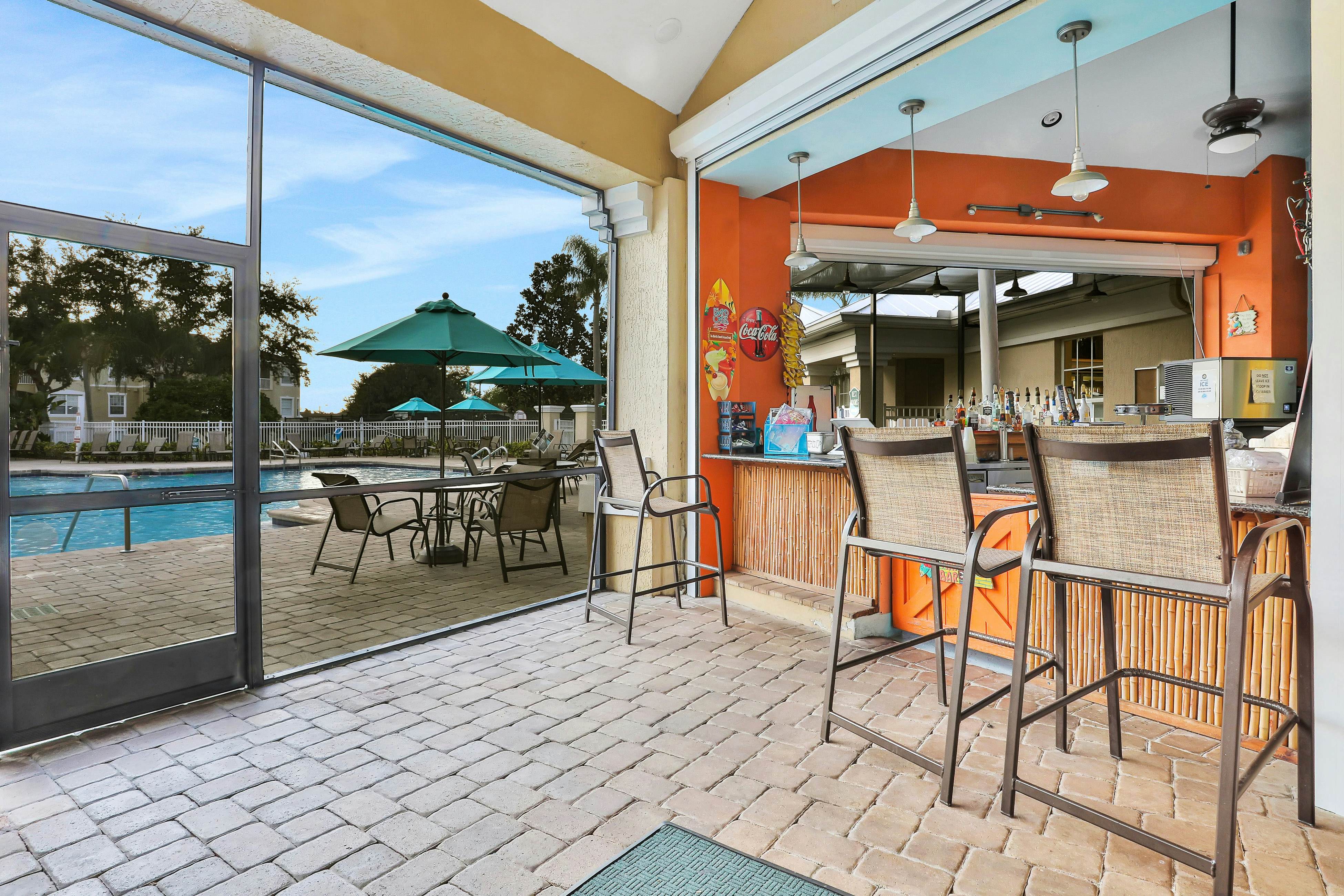 WP101-2308-205-3 - Silver Dream Retreat