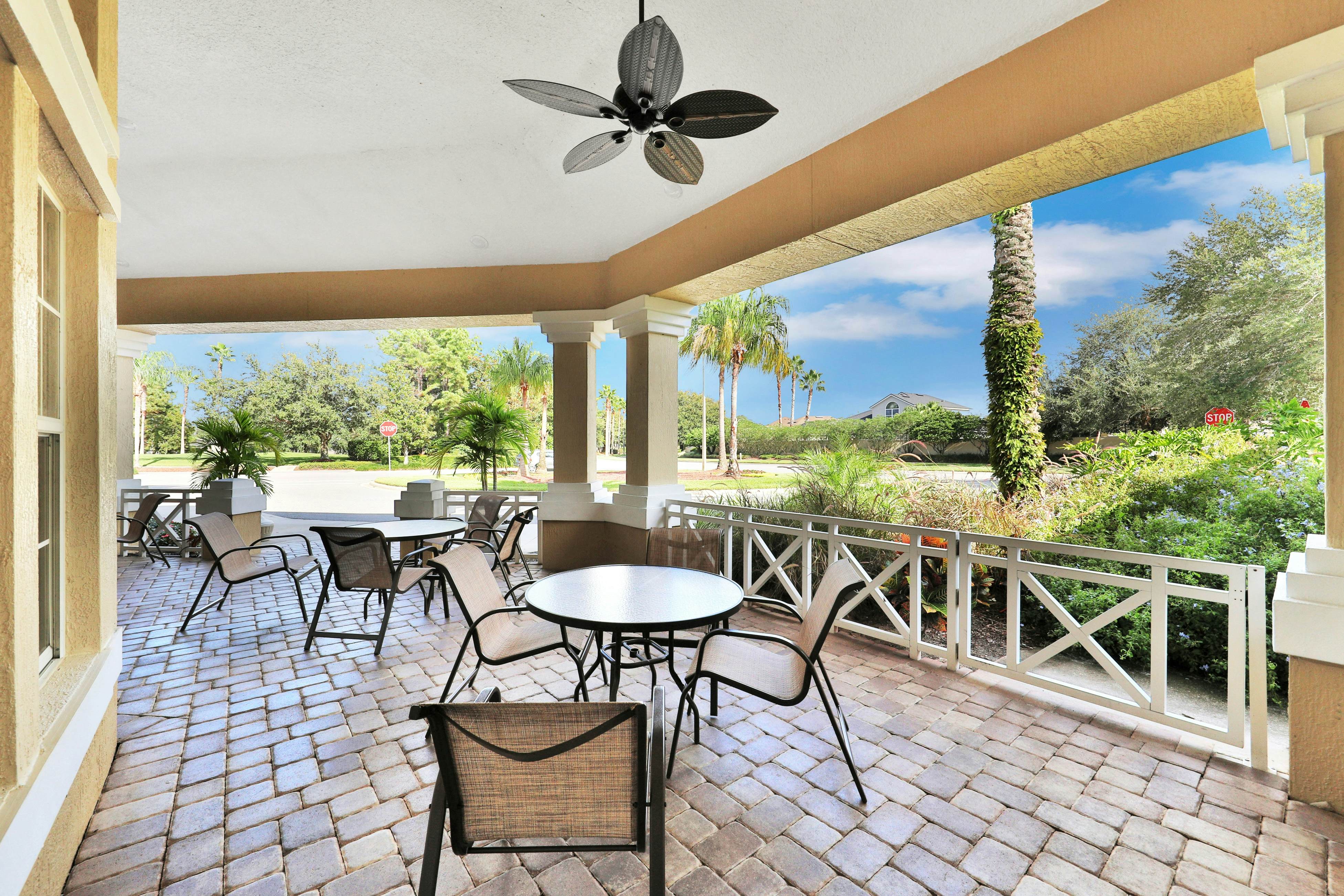 WP101-2308-205-3 - Silver Dream Retreat