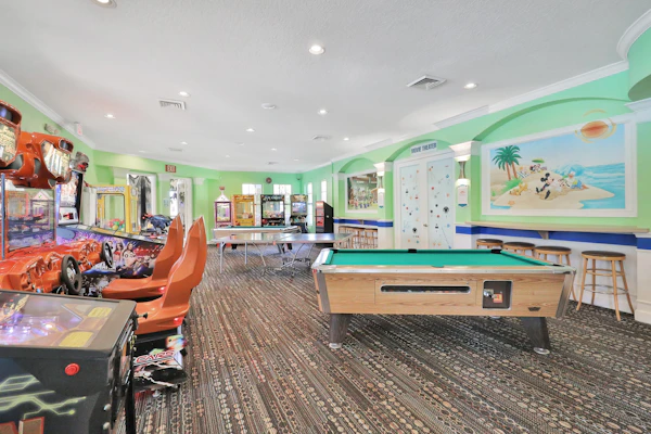 Spacious condo with shared pool, tennis court, game room, & more
