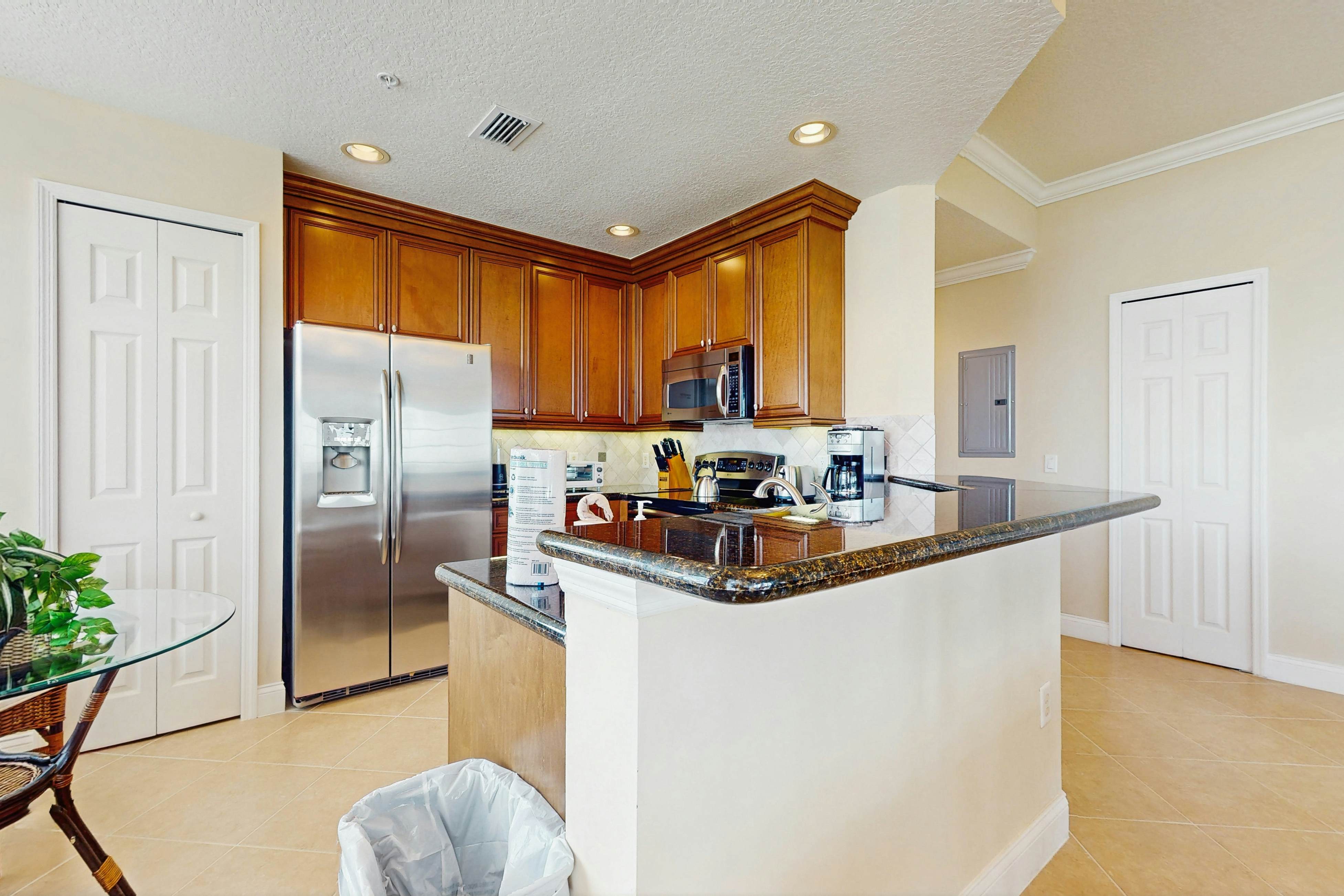 REU113-7474-303-2-7474 Excitement Dr