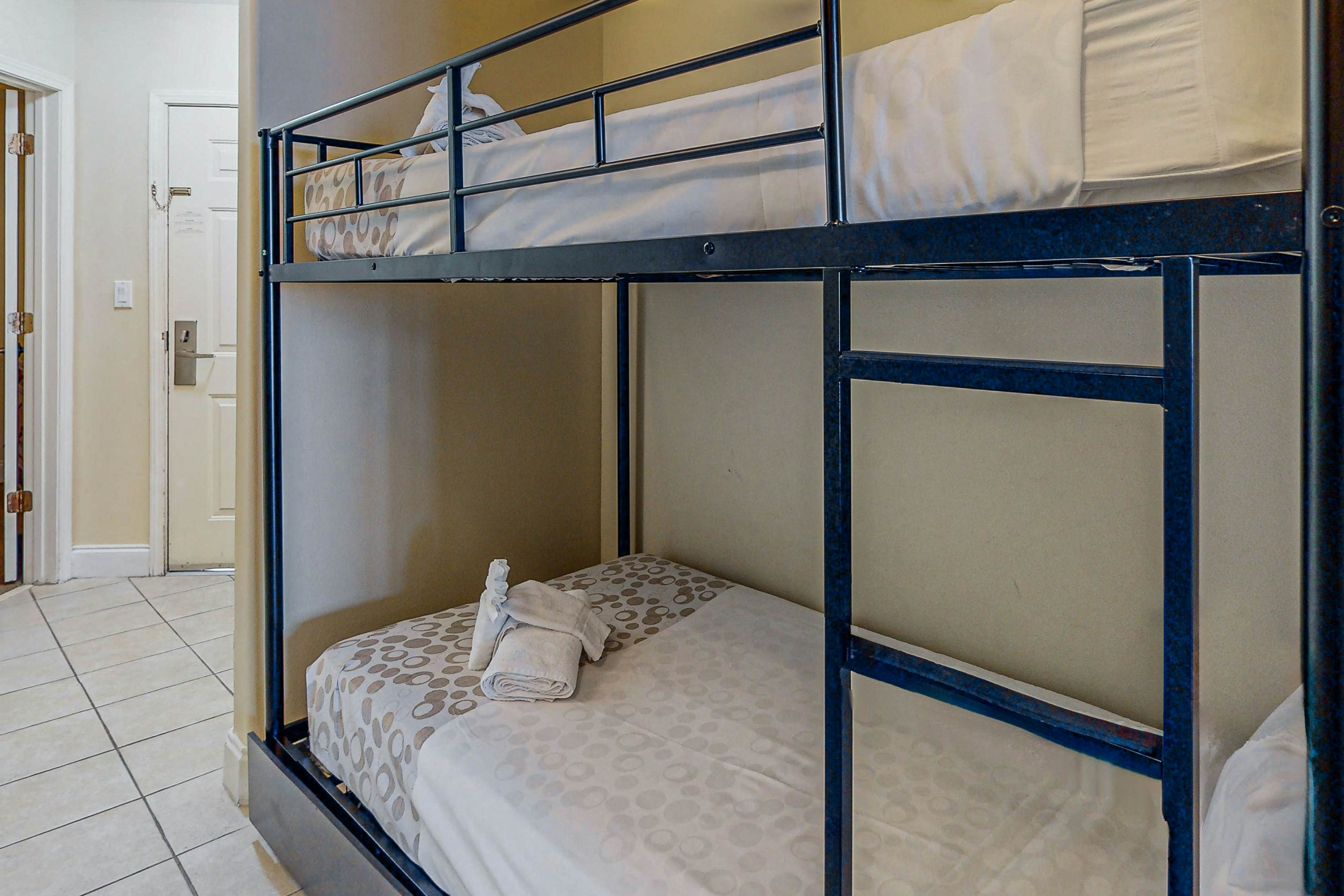 BLU120-13427-2-0506-1 - Blue Heron Beach Resort 2-0506