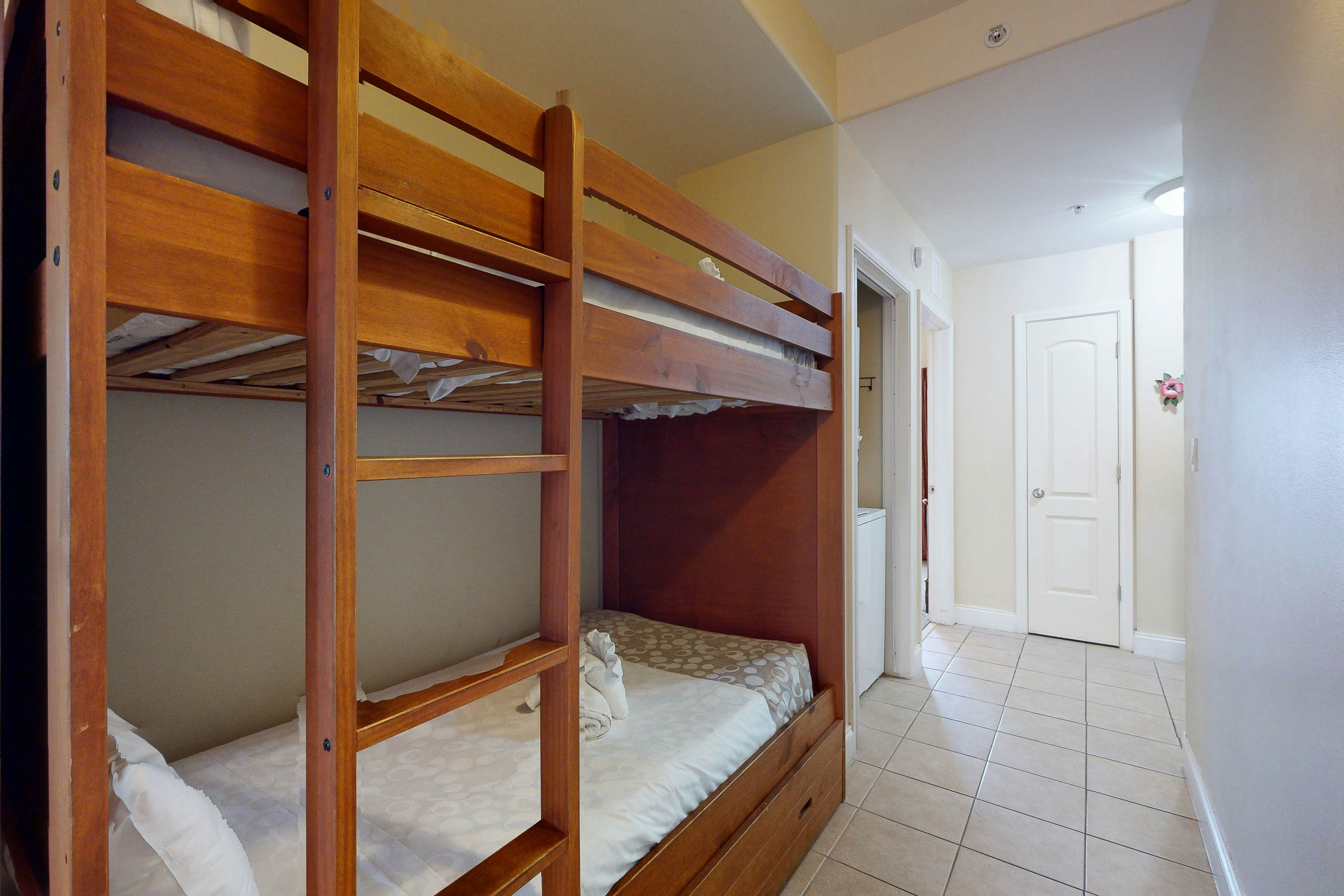 BLU122-13427-2-0607-2 - Blue Heron Beach Resort 2-0607