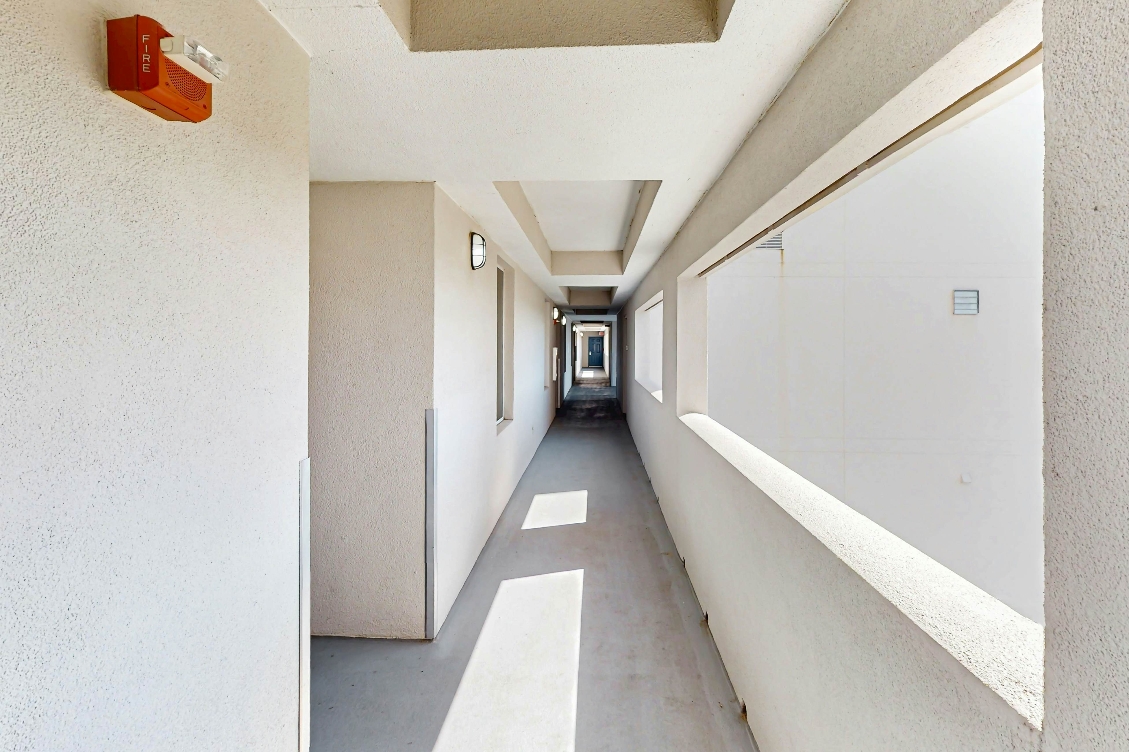 BLU113-13415-1-1001-2 - Blue Heron Beach Resort 1-1001