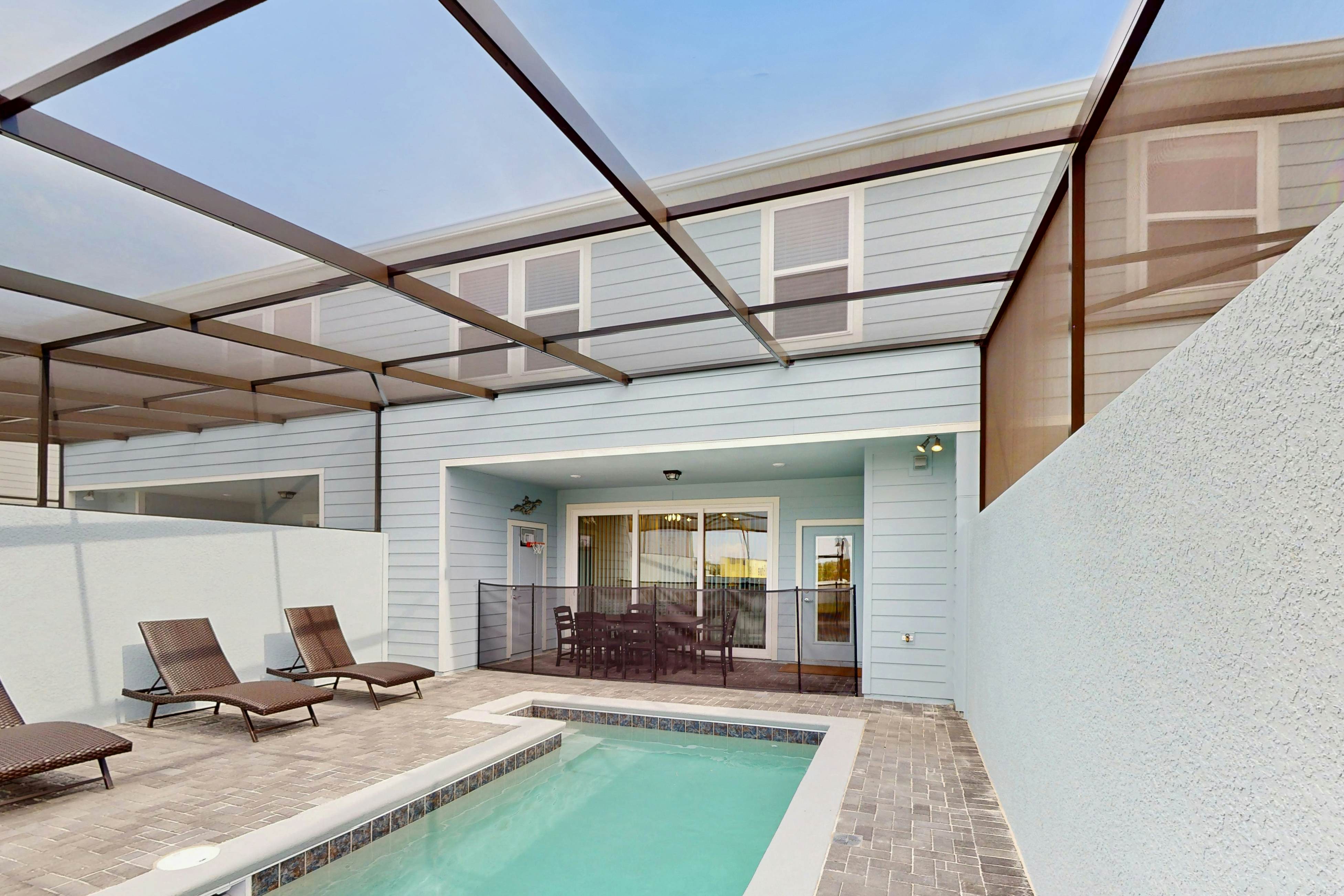 WC102-16124-5-P - Palm Haven