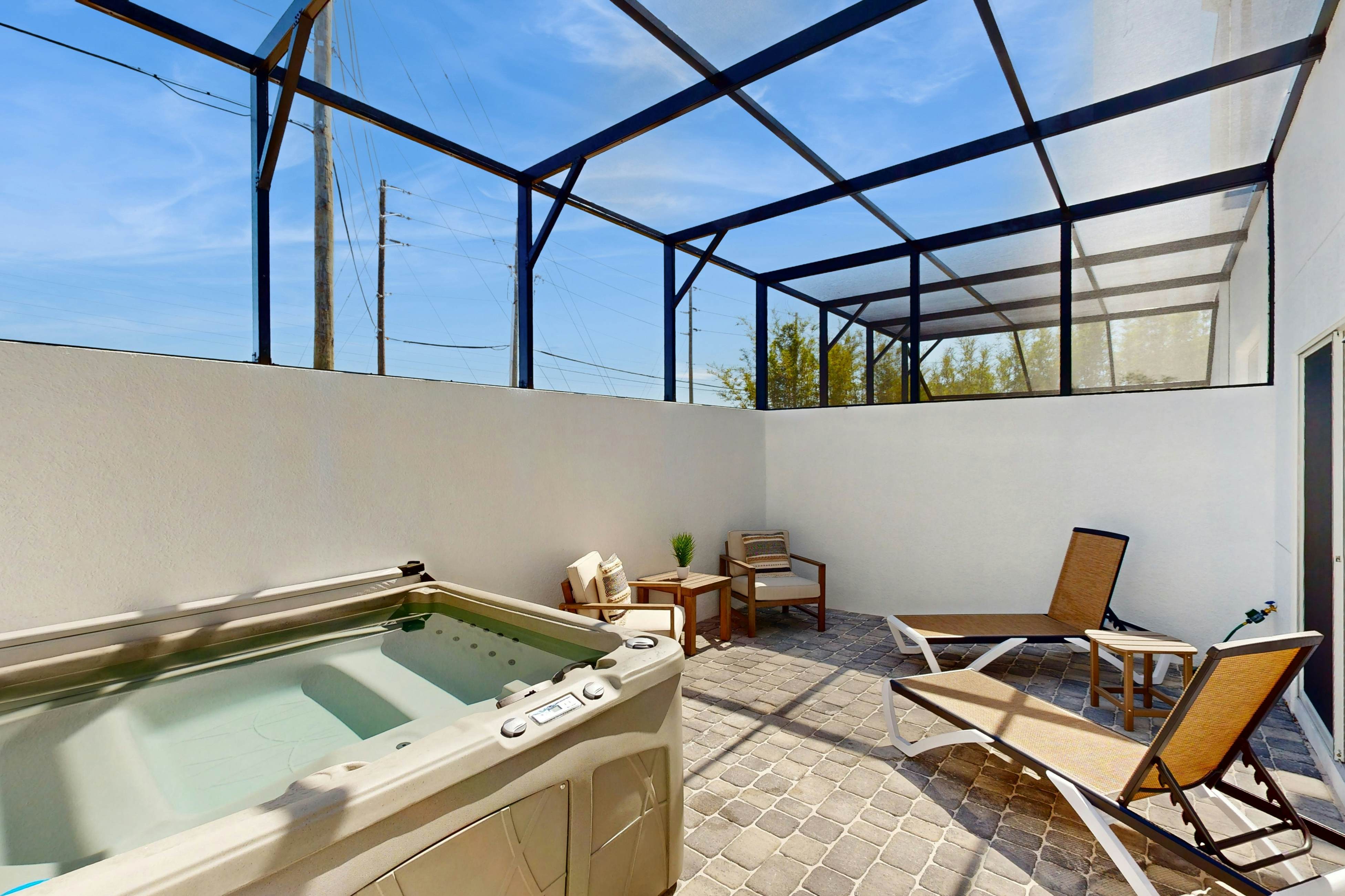 AZU103-232-3-S - Azur Resort  232