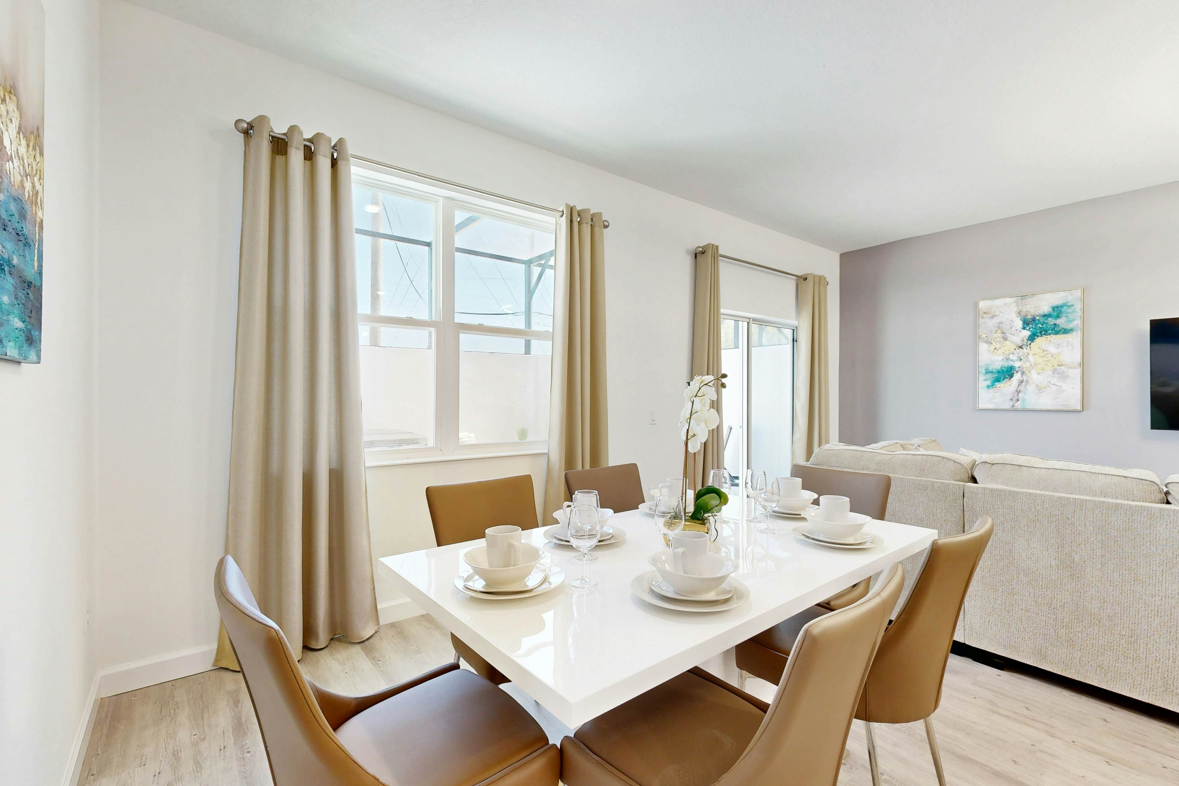 AZU103-232-3-S - Azur Resort  232