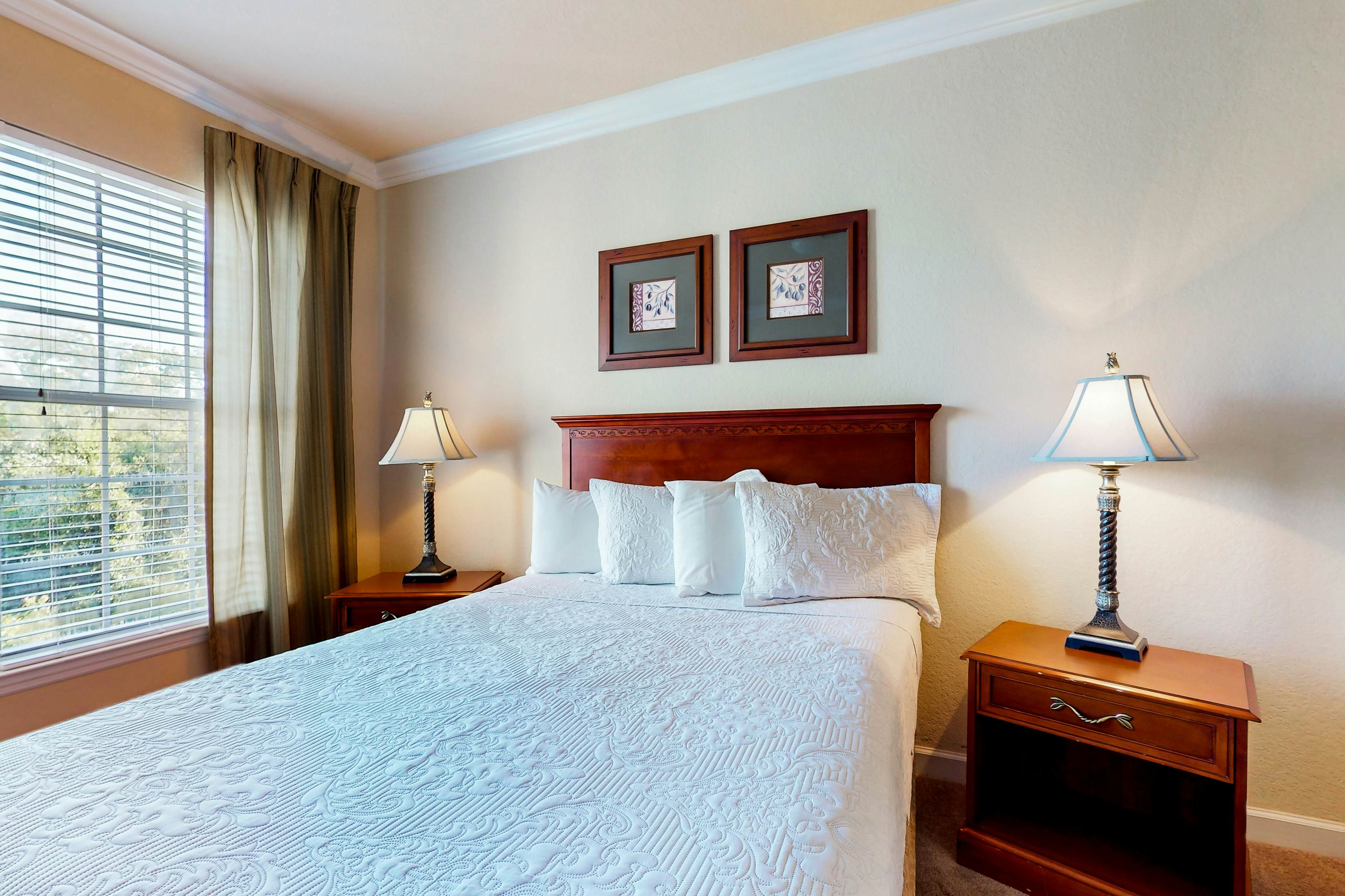 TUS103-1370-5407-2-Tuscan Sunset - Tuscana Resort