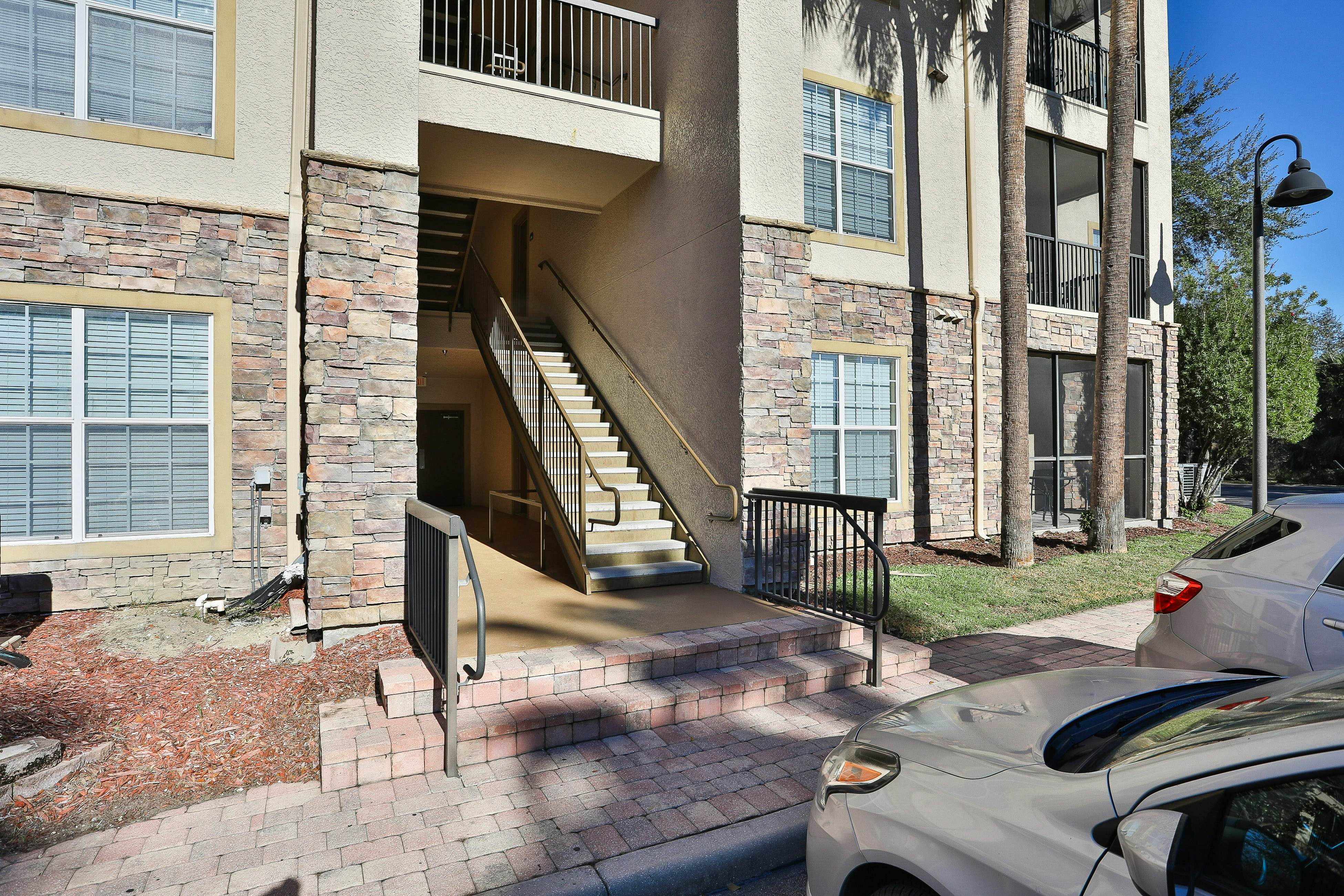 TUS103-1370-5407-2-Tuscan Sunset - Tuscana Resort