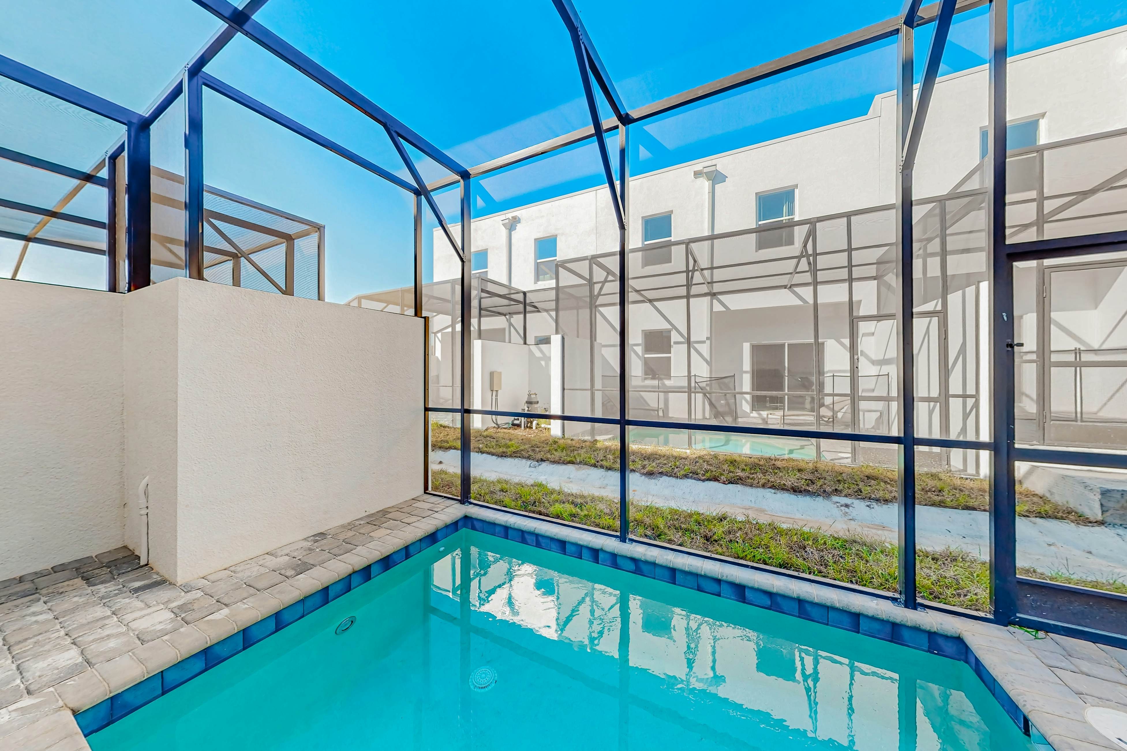 AZU113-609-4-P-Azur Resort 609