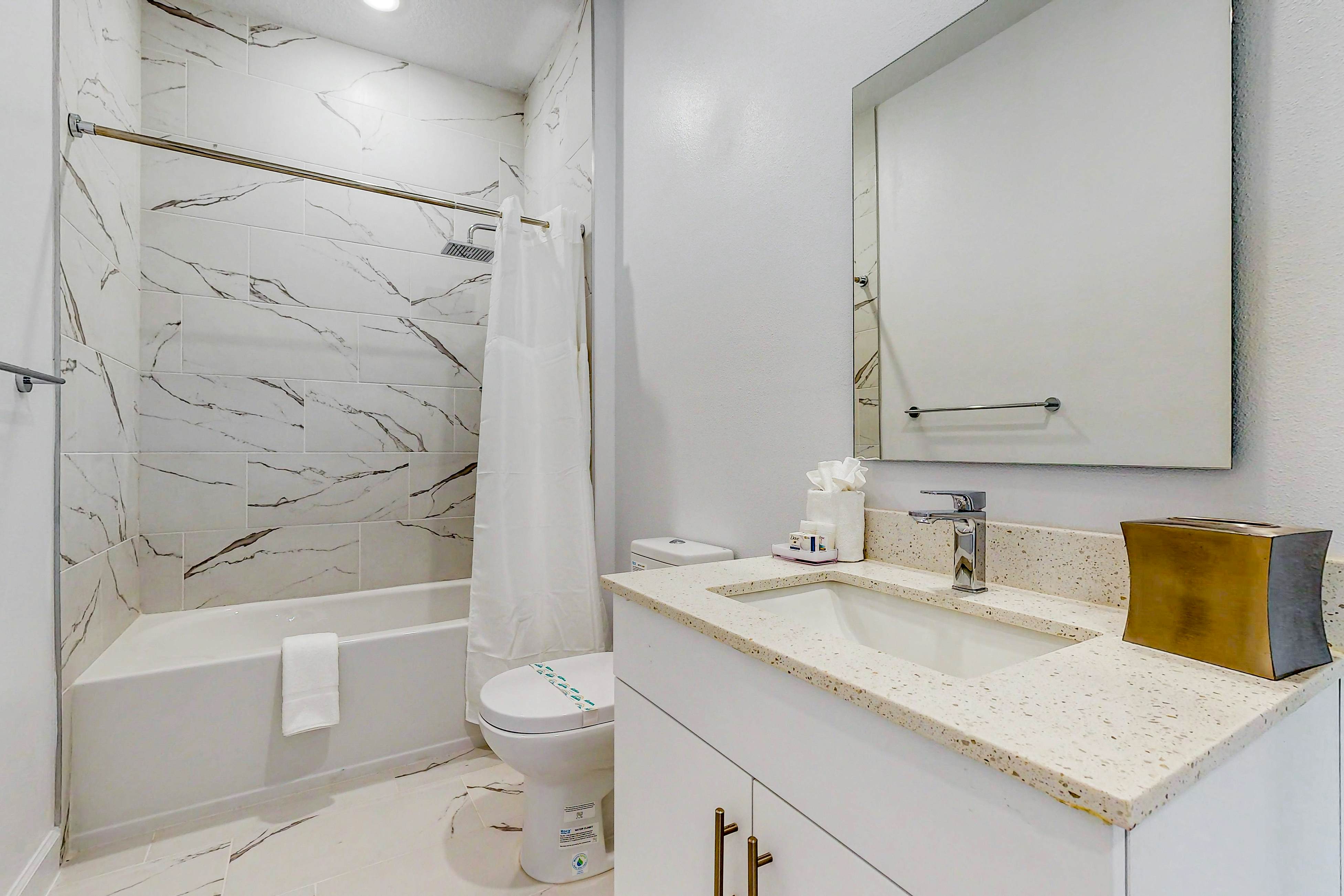 AZU113-609-4-P-Azur Resort 609