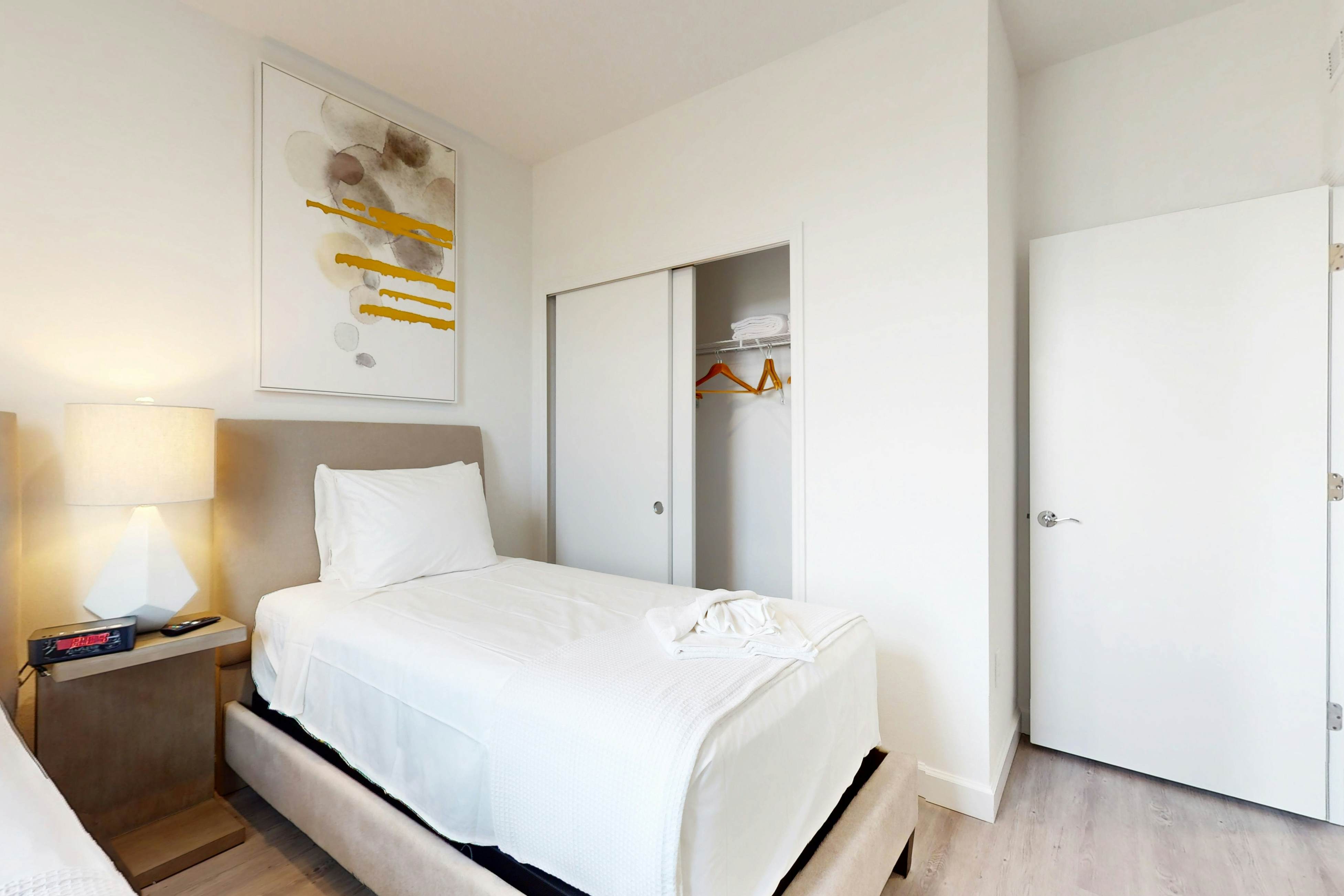 AZU105-360-5-P - Azur Epic Escape