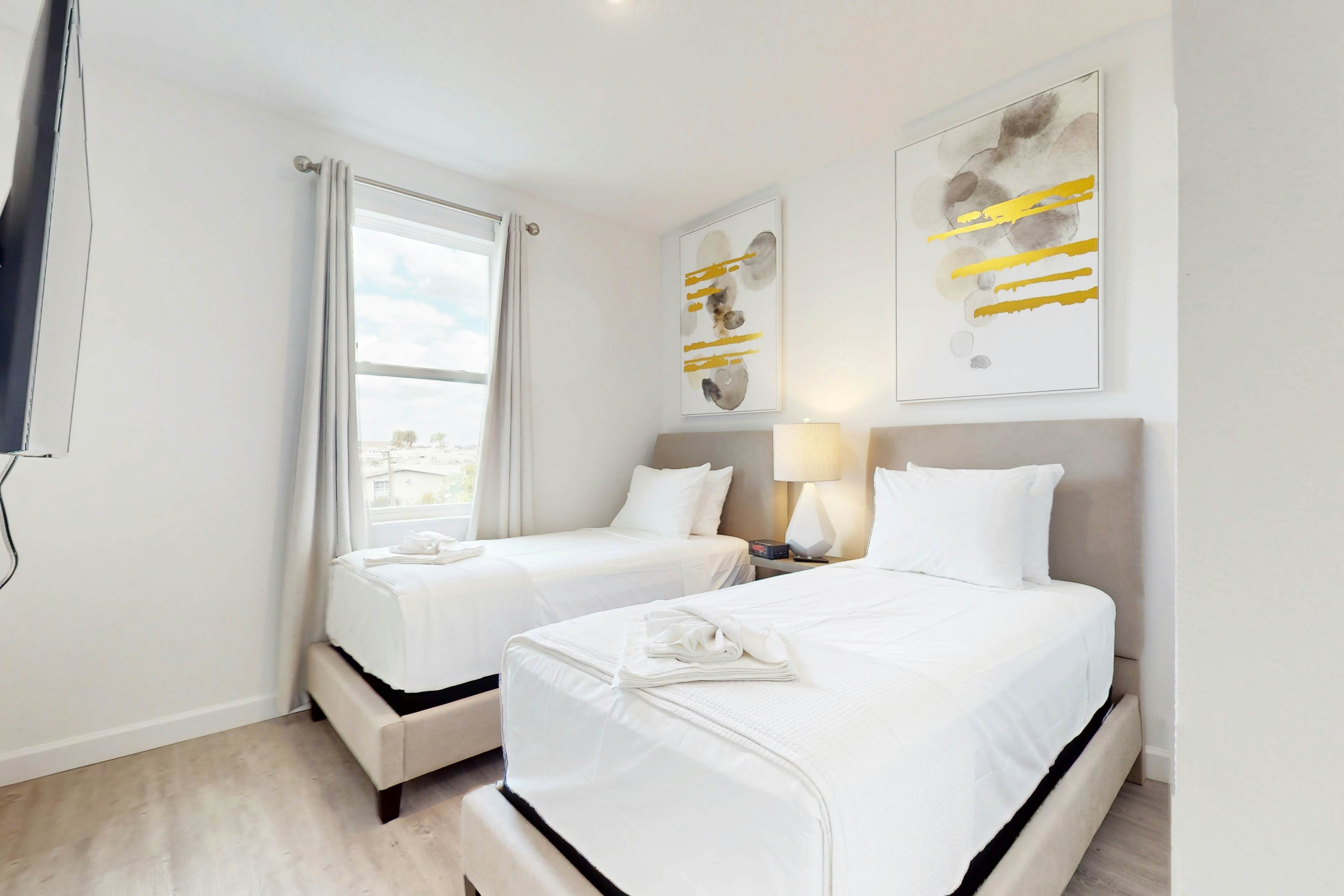 AZU105-360-5-P - Azur Epic Escape