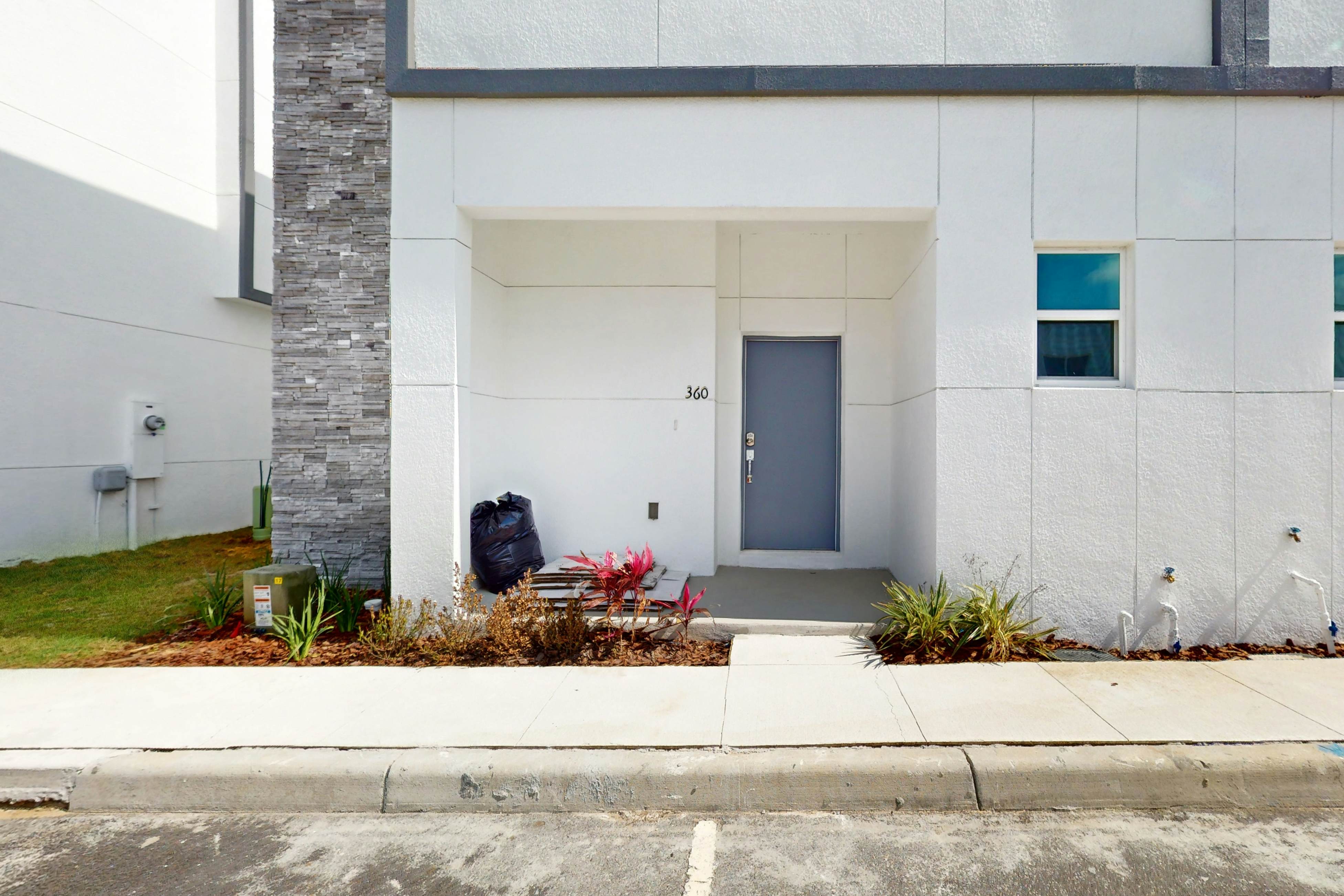 AZU105-360-5-P - Azur Epic Escape