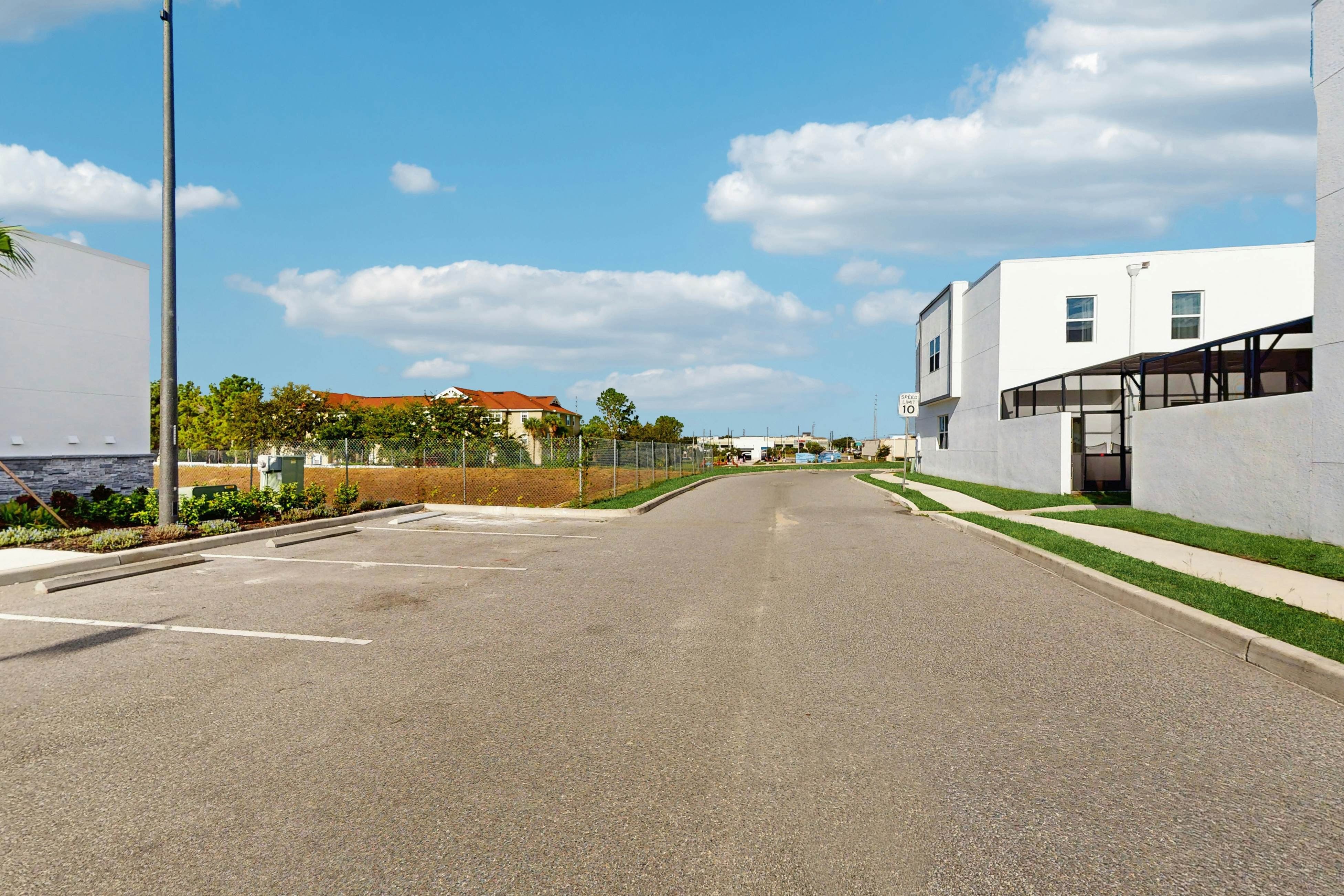 AZU105-360-5-P - Azur Epic Escape