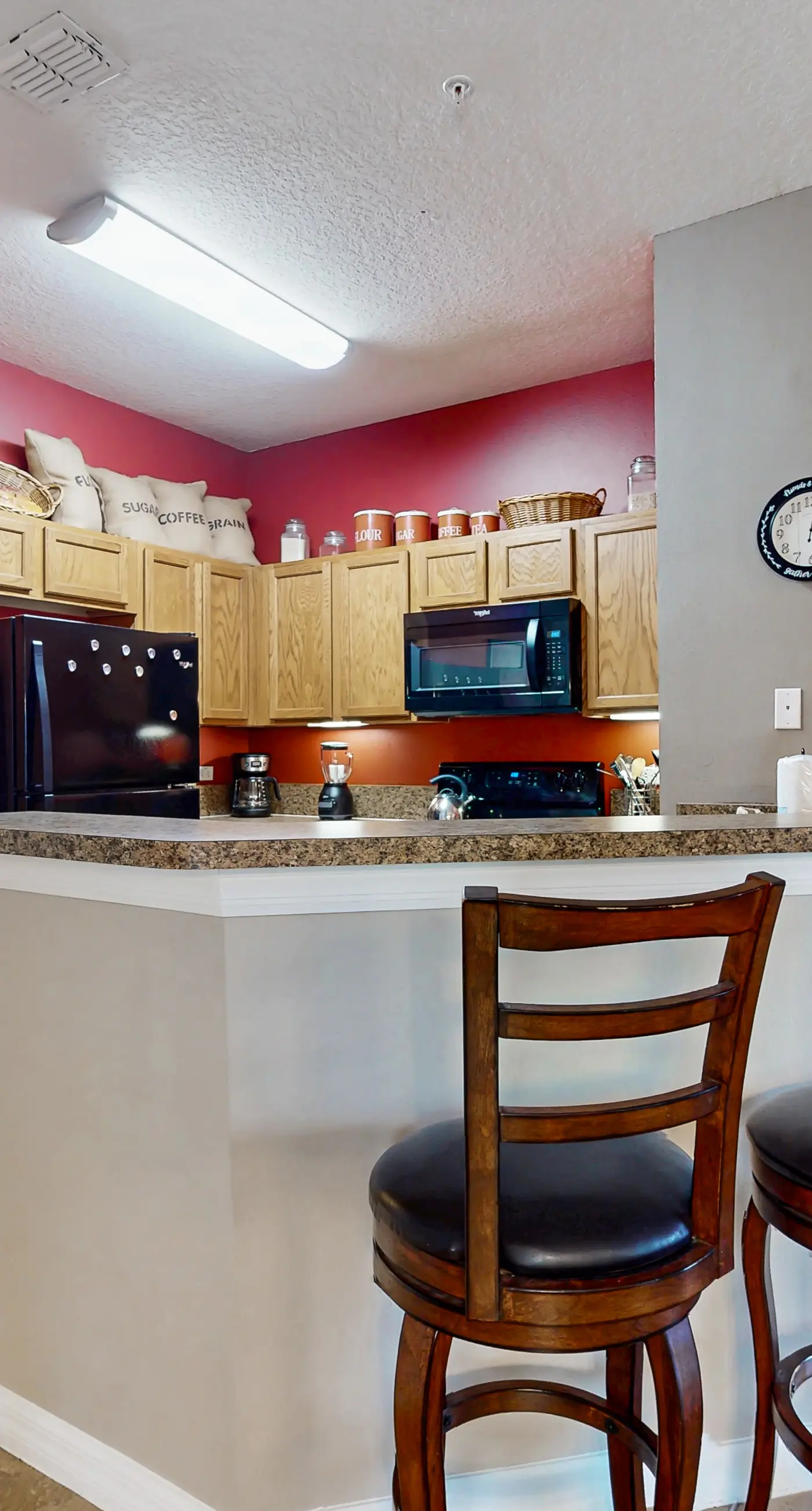OAK103-2825-3 - Lakefront Resort Condo with Shared Hot Tub and Pool, 2 miles from Disney