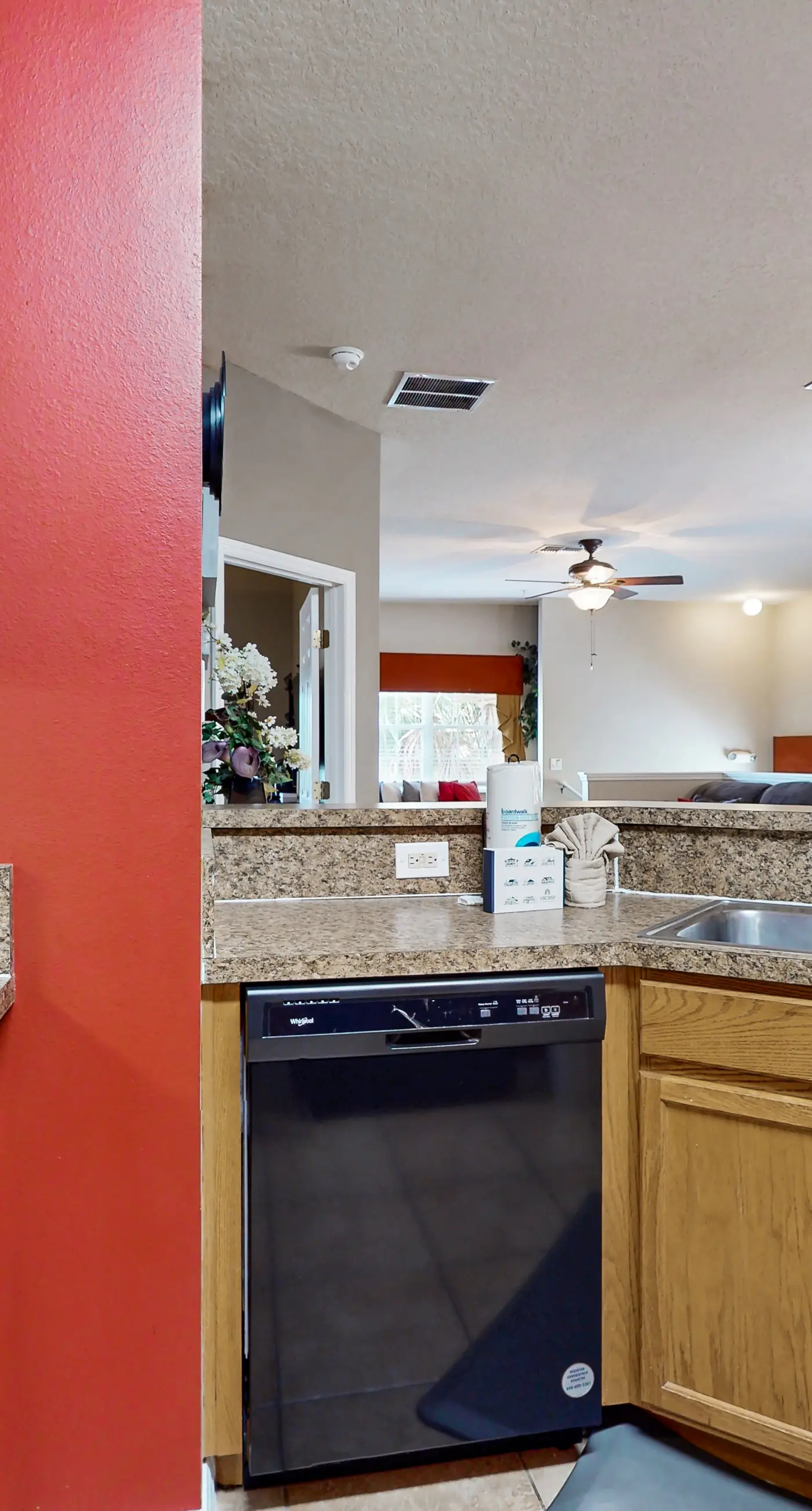 OAK103-2825-3 - Lakefront Resort Condo with Shared Hot Tub and Pool, 2 miles from Disney