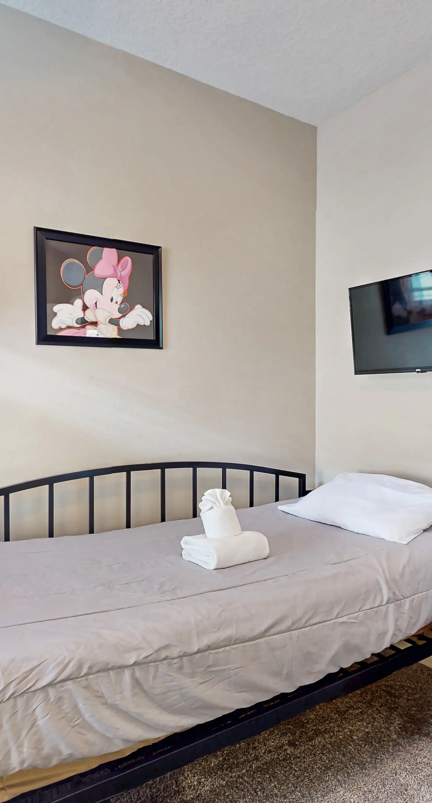 OAK103-2825-3 - Lakefront Resort Condo with Shared Hot Tub and Pool, 2 miles from Disney
