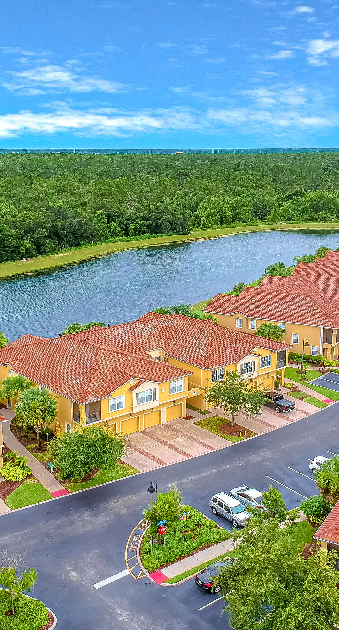 OAK103-2825-3 - Lakefront Resort Condo with Shared Hot Tub and Pool, 2 miles from Disney