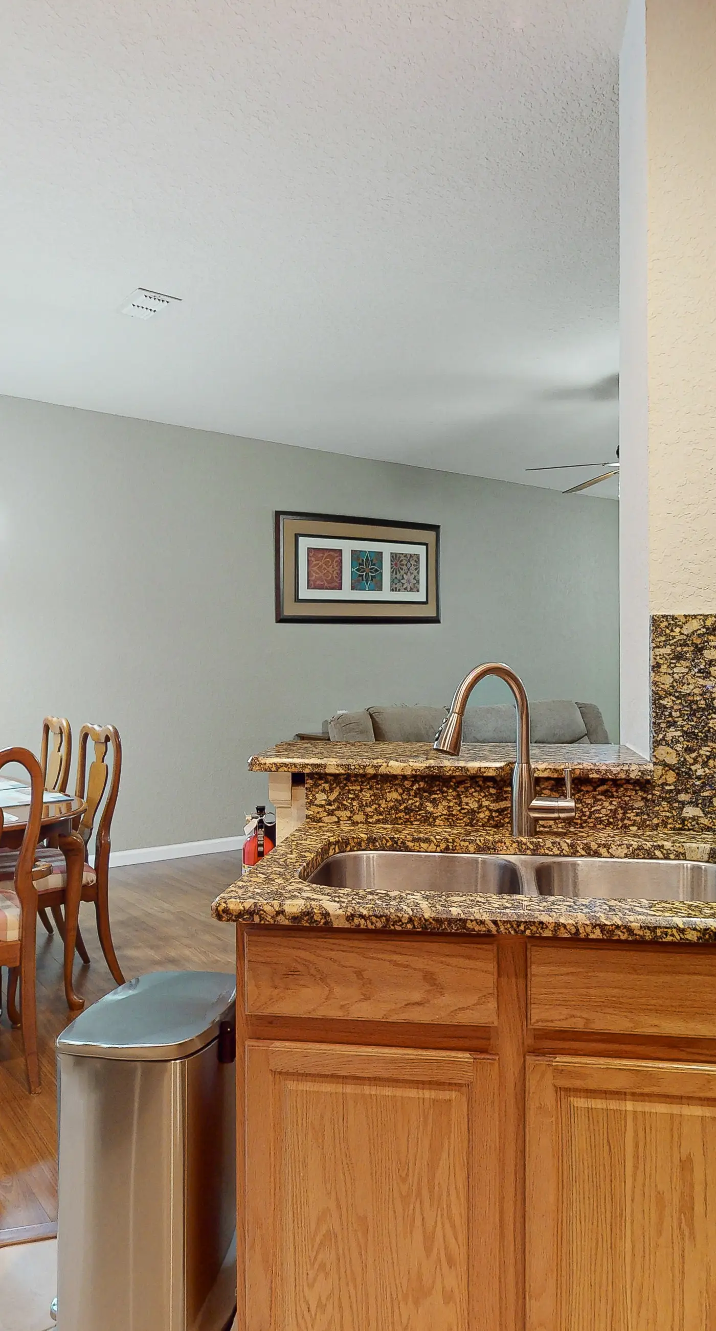 TVR103-4979-4 - Meaningful Moments Hideaway