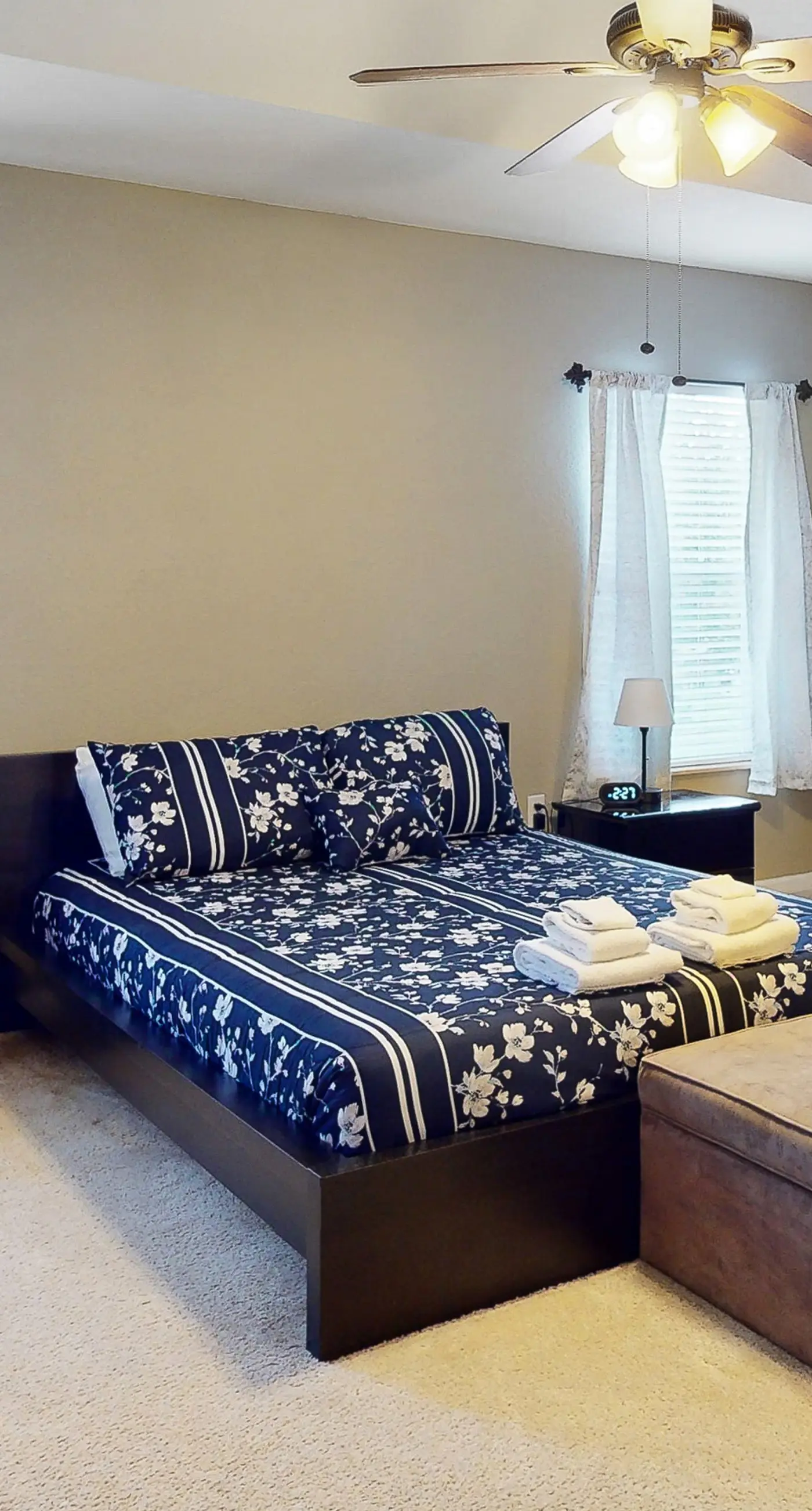 TVR103-4979-4 - Meaningful Moments Hideaway