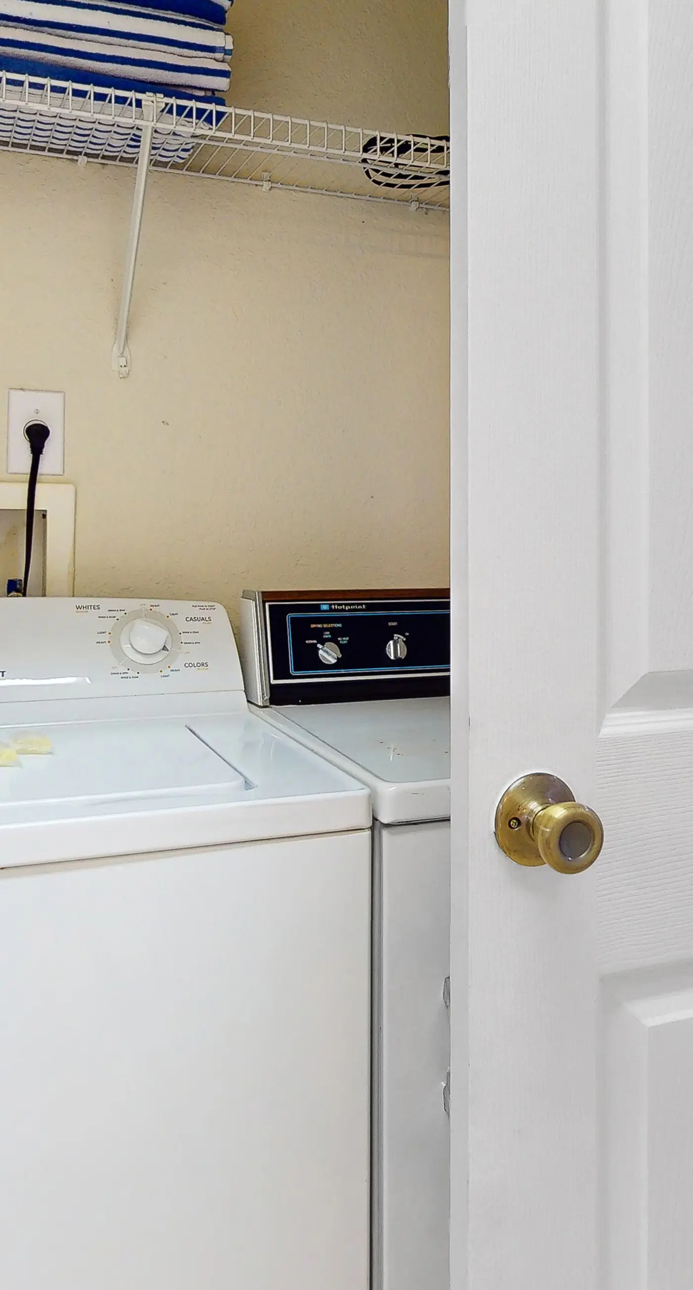 TVR103-4979-4 - Meaningful Moments Hideaway