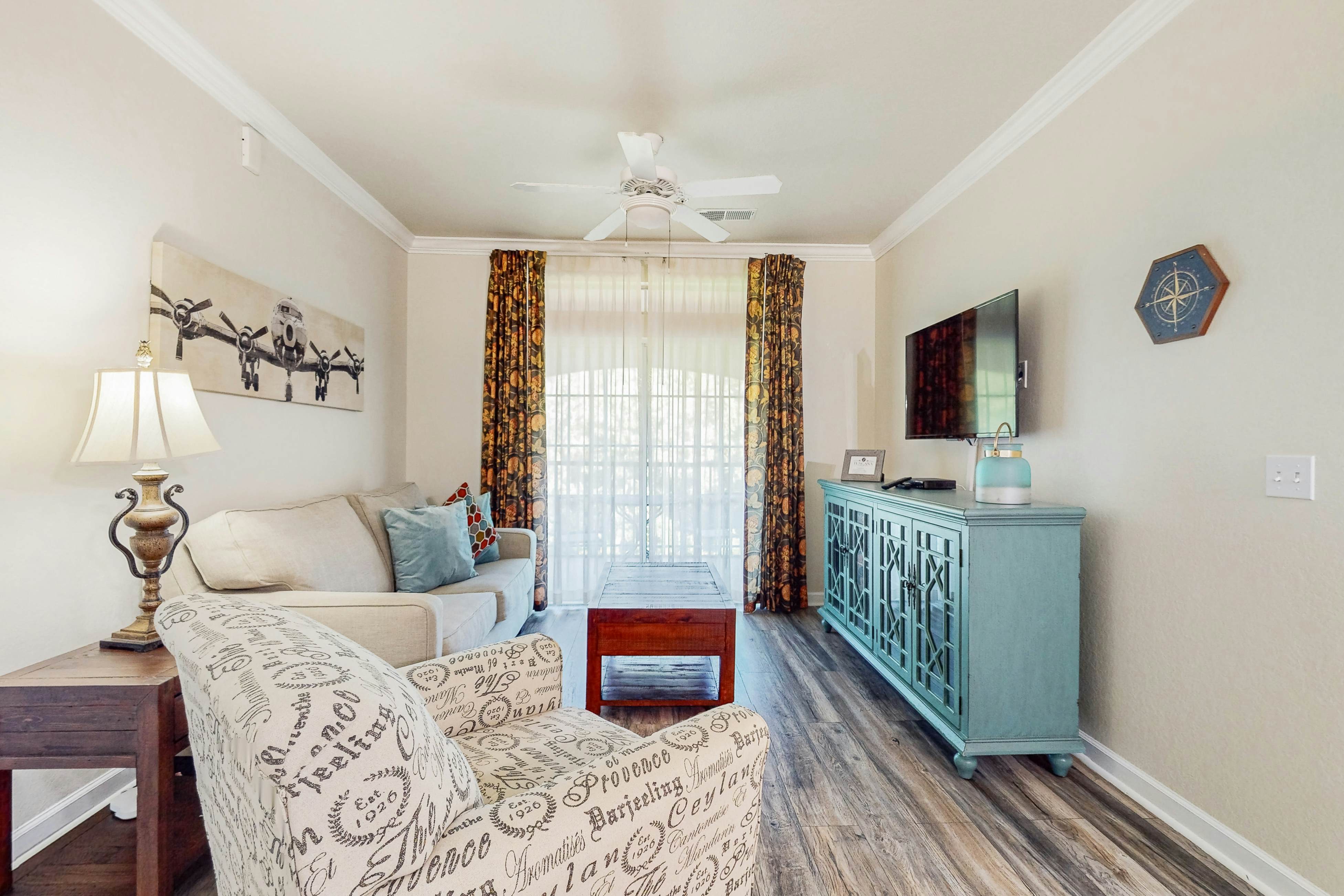 TUS110-1301-9406-2-Sea Glass Escape