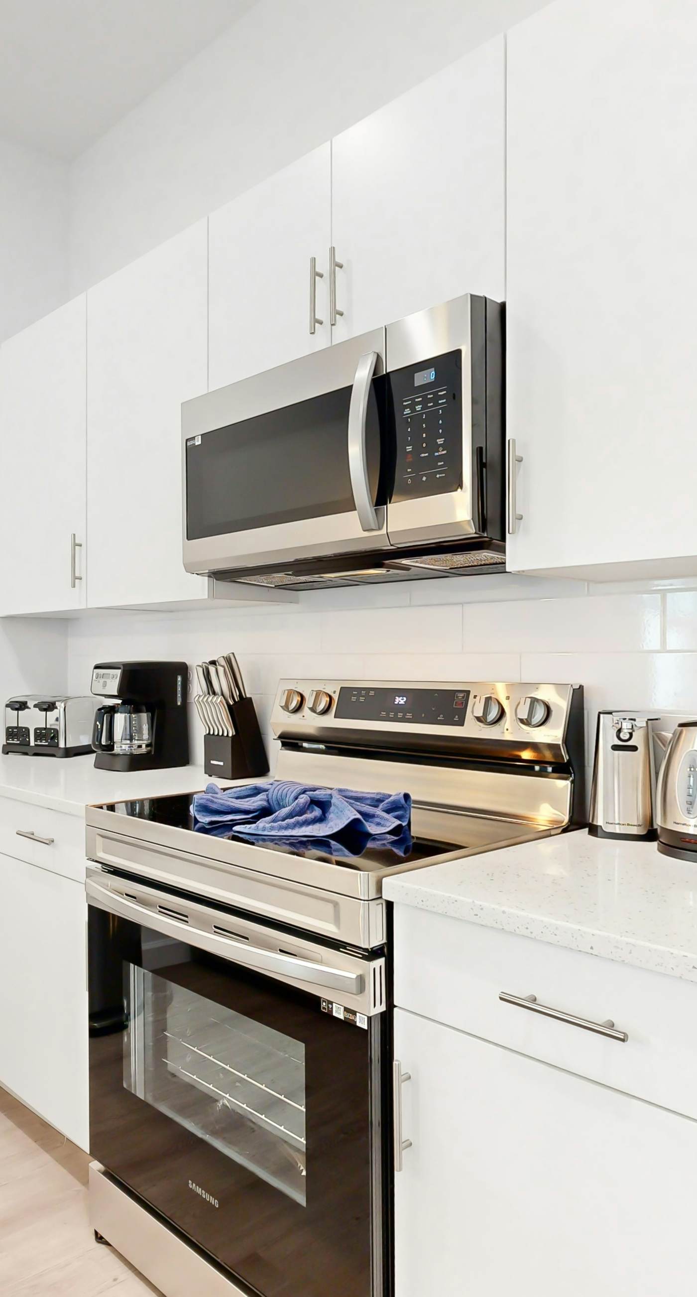 AZU119-332-5-P-Azur Resort  332