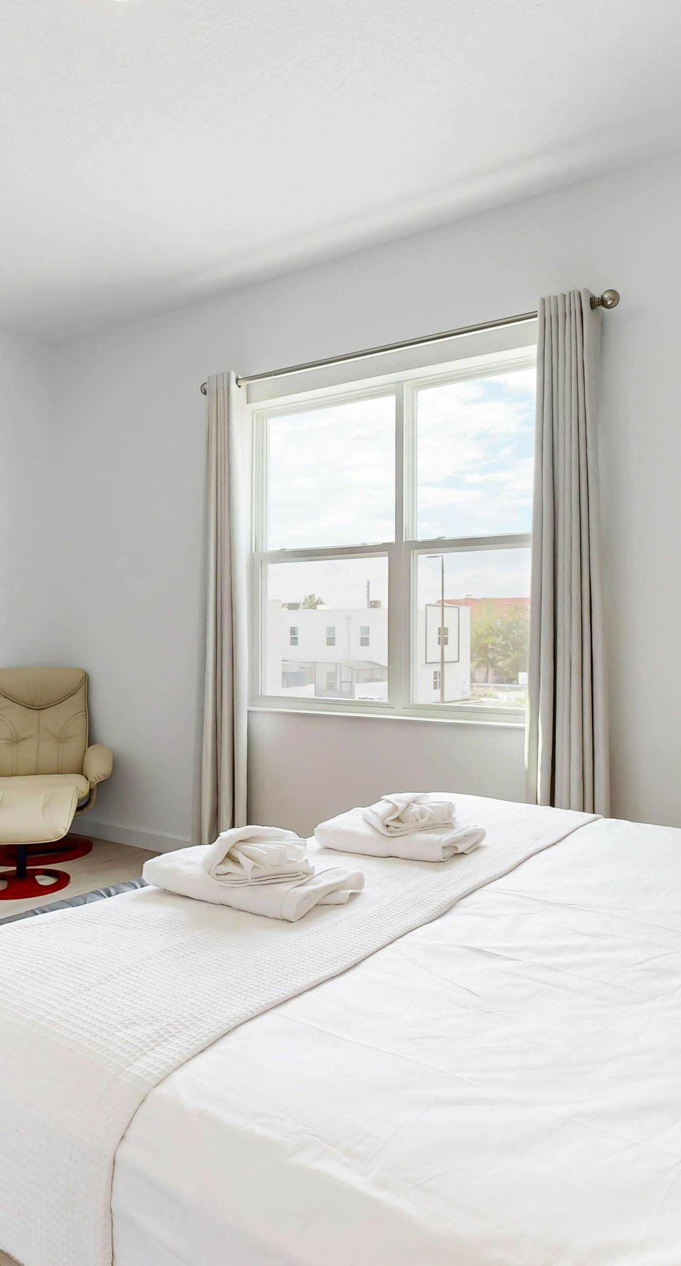 AZU119-332-5-P-Azur Resort  332