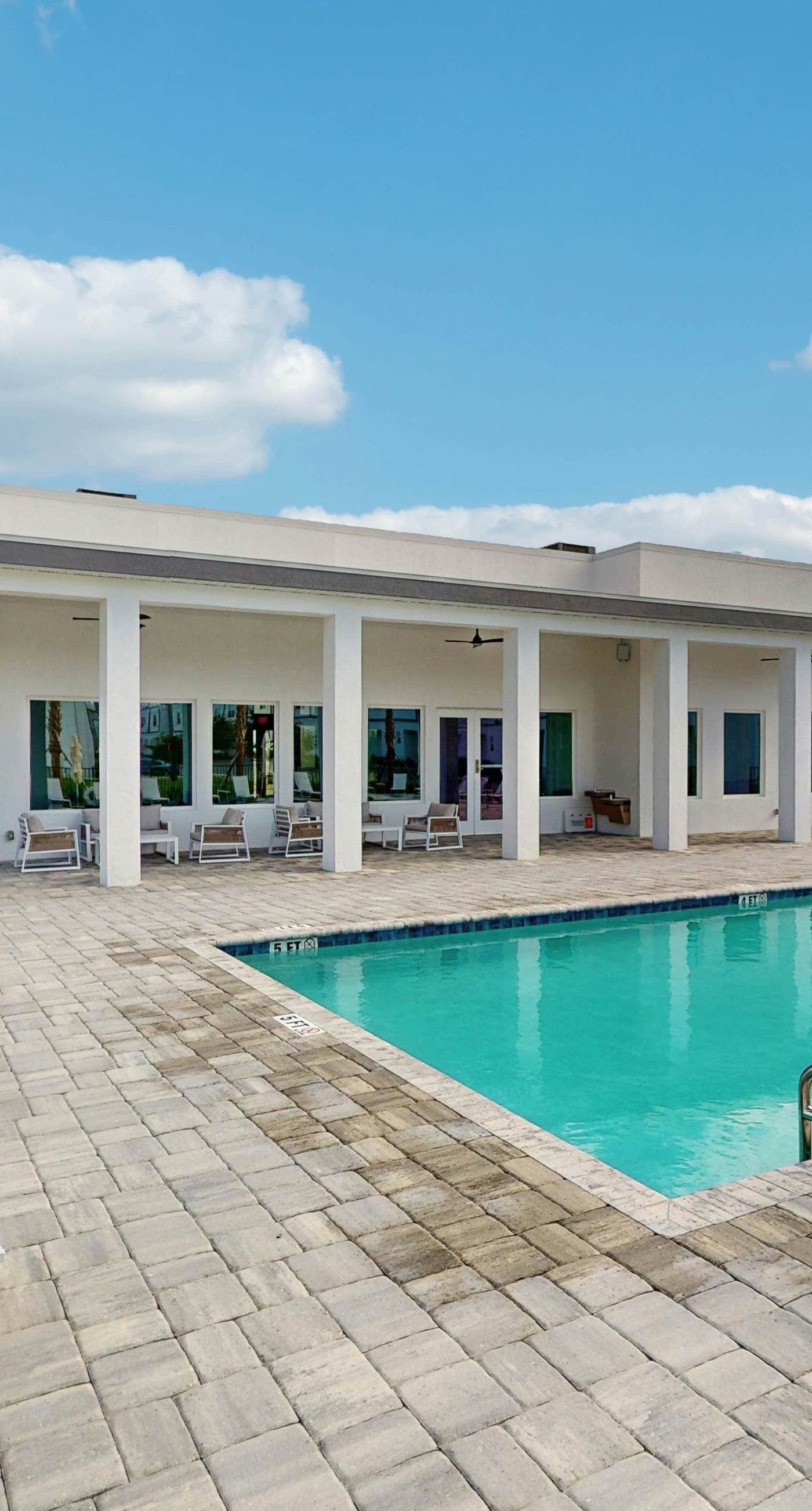 AZU119-332-5-P-Azur Resort  332