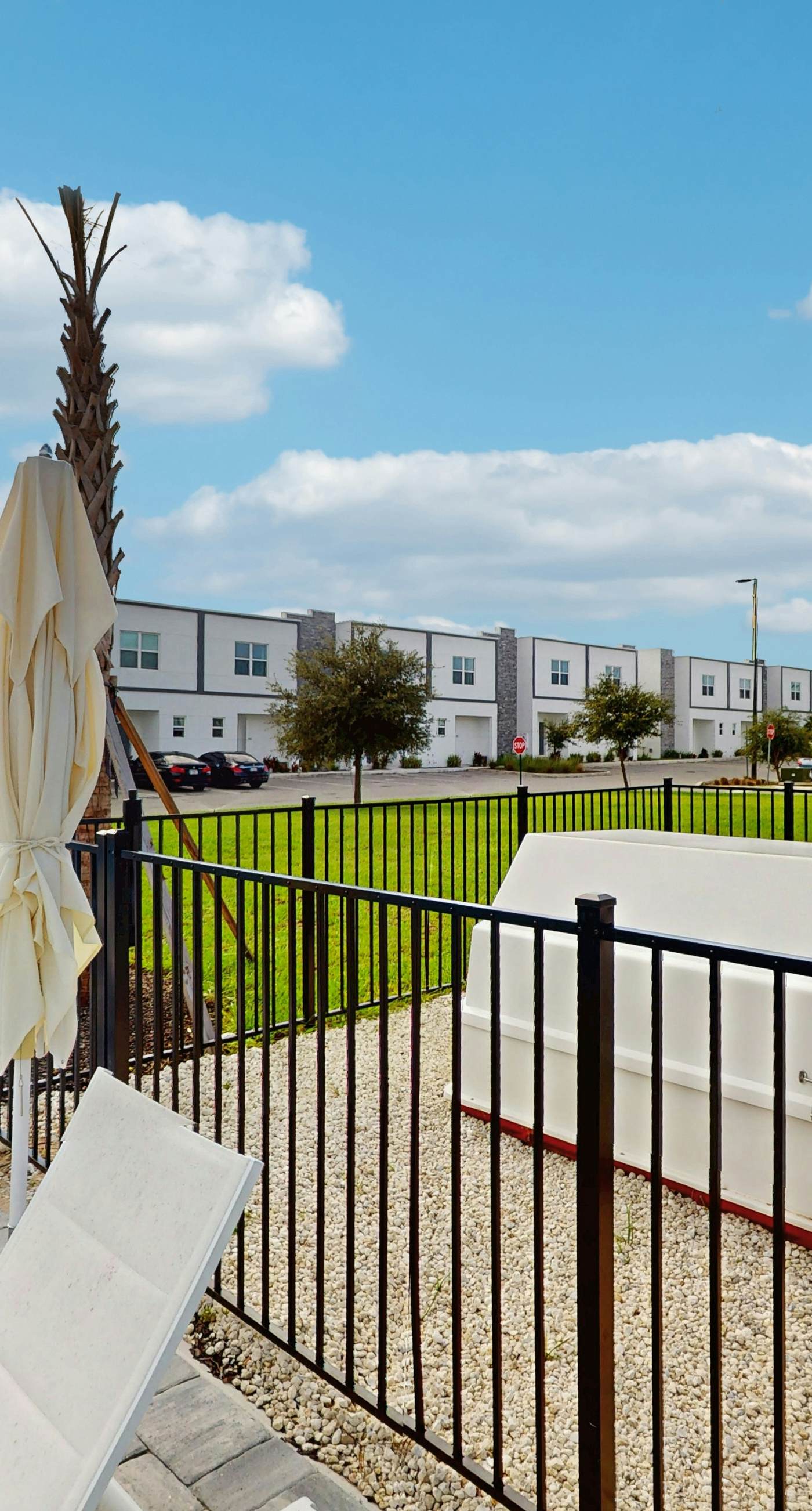 AZU119-332-5-P-Azur Resort  332