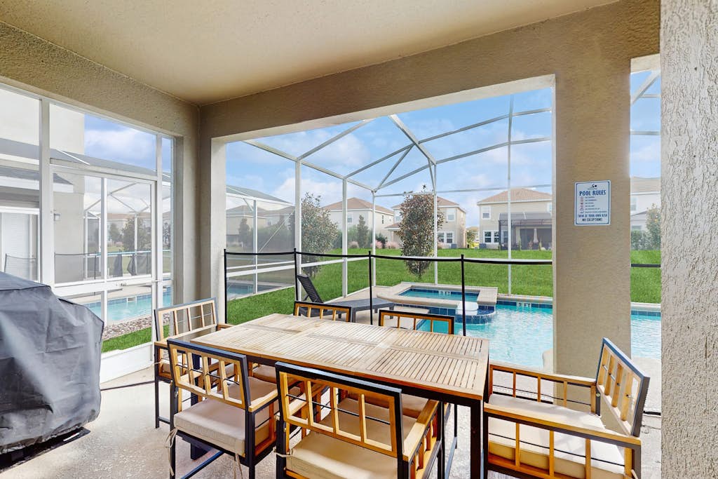 Spacious family villa with private pool, spa and movie loft