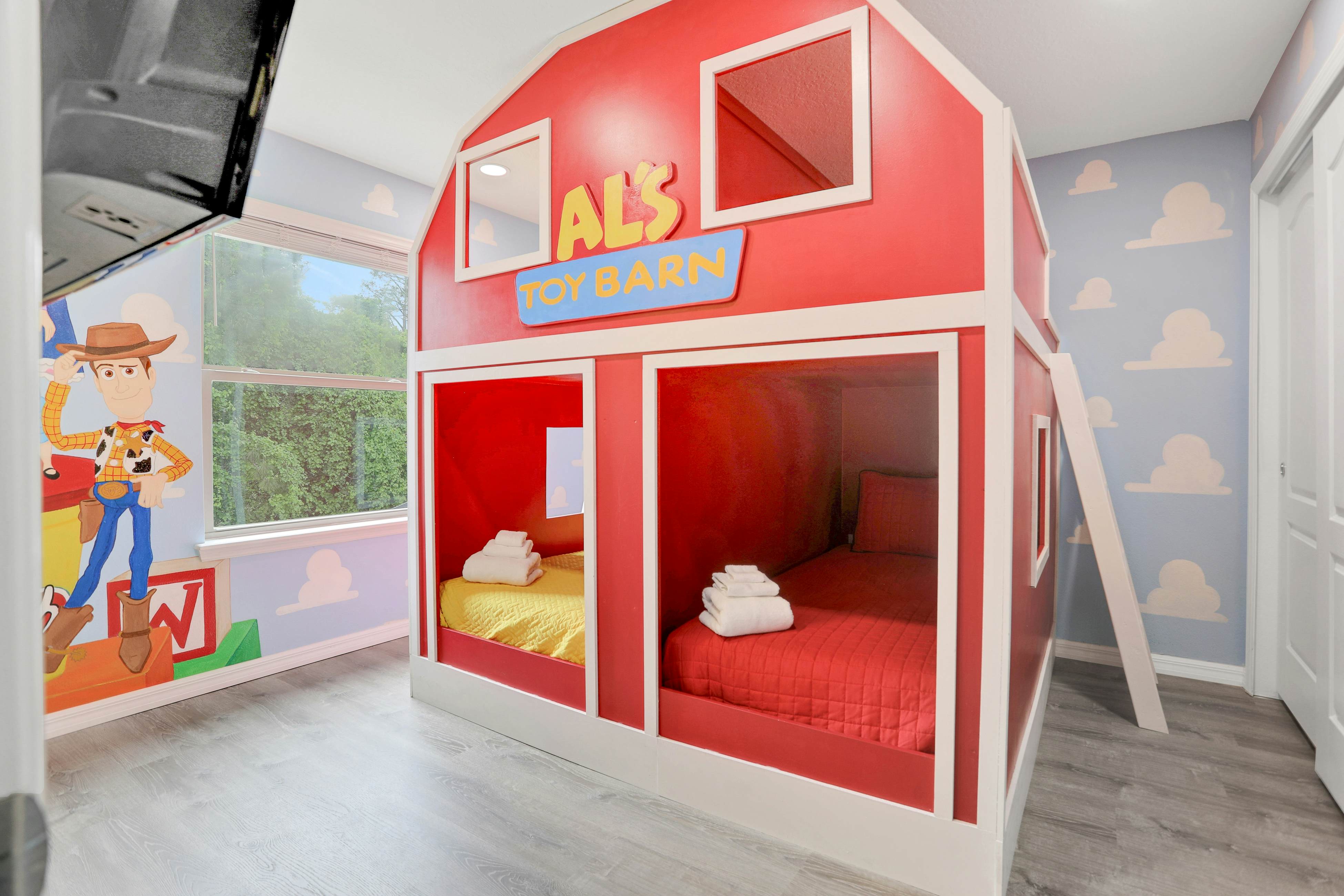 WW116-1630-9-P - Dream Come True Villa - Windsor at Westside