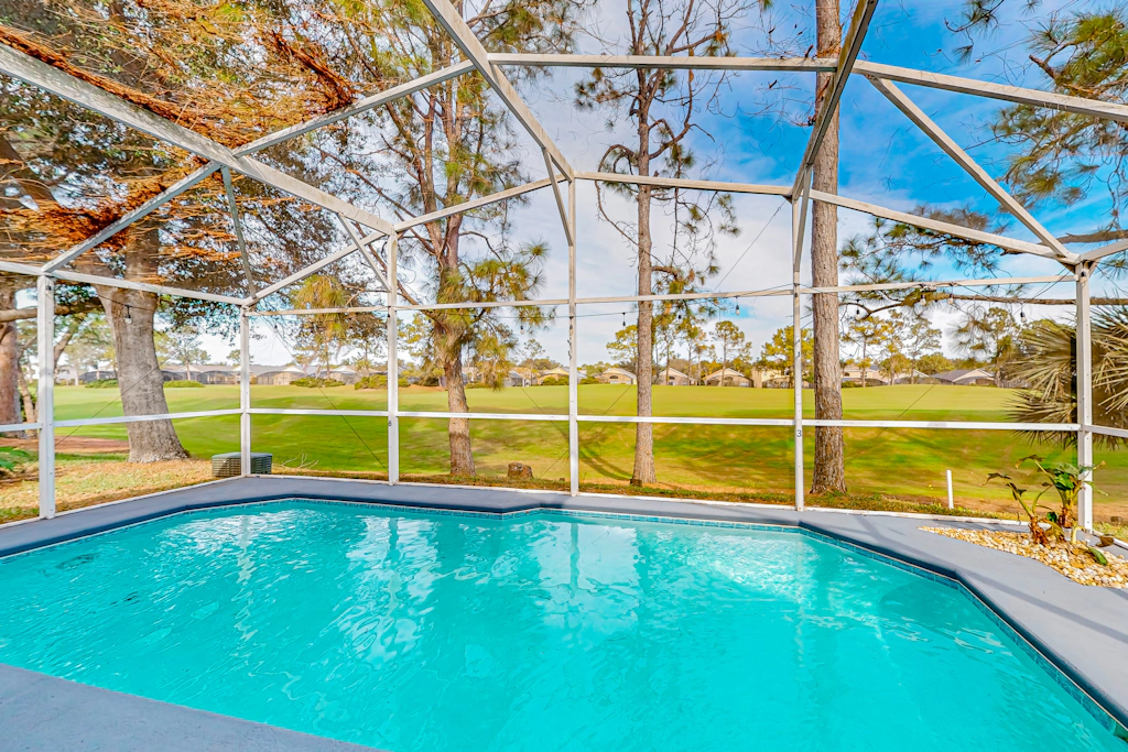 SOD102-2460-3-P - The Par-fect Getaway