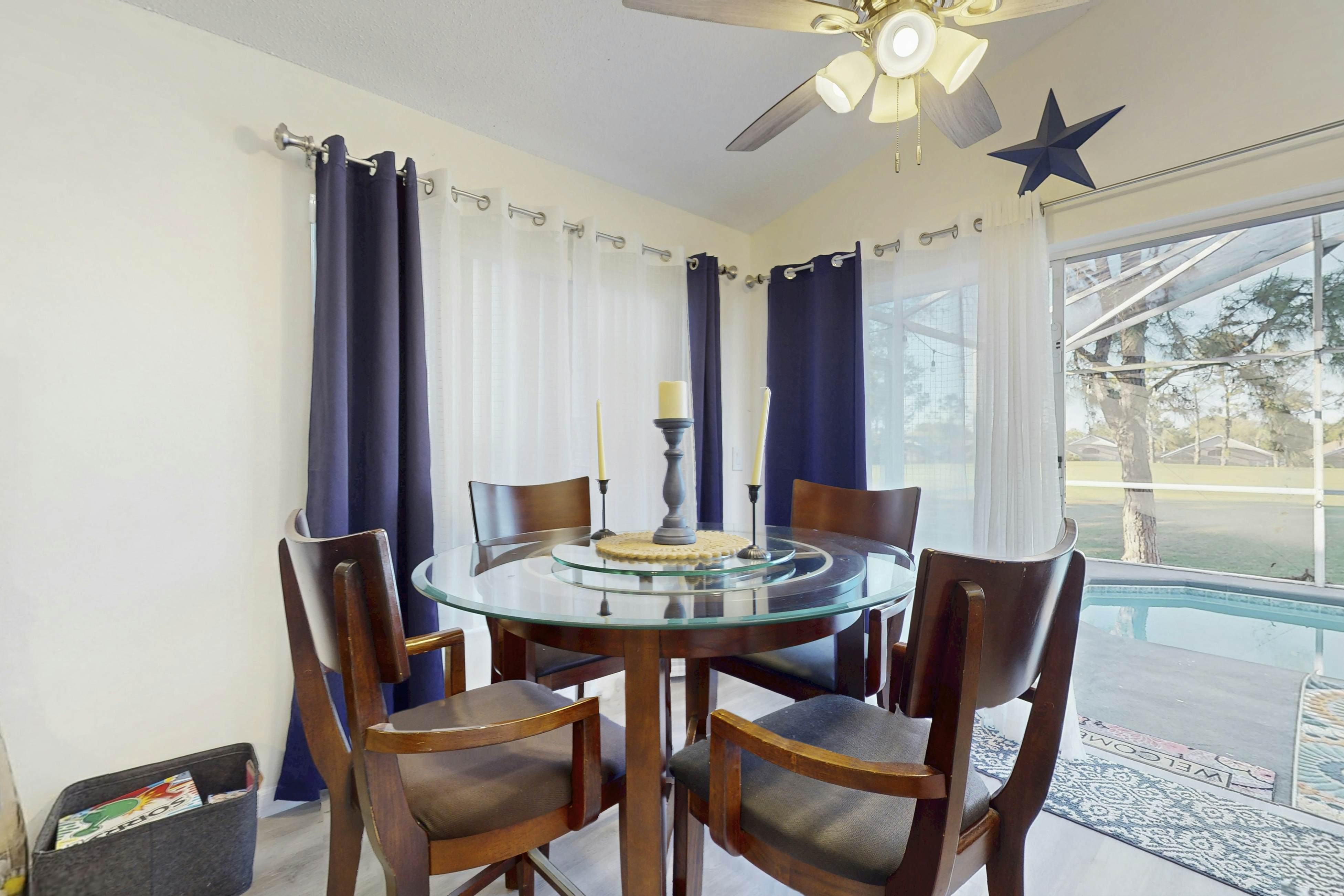 SOD102-2460-3-P - The Par-fect Getaway