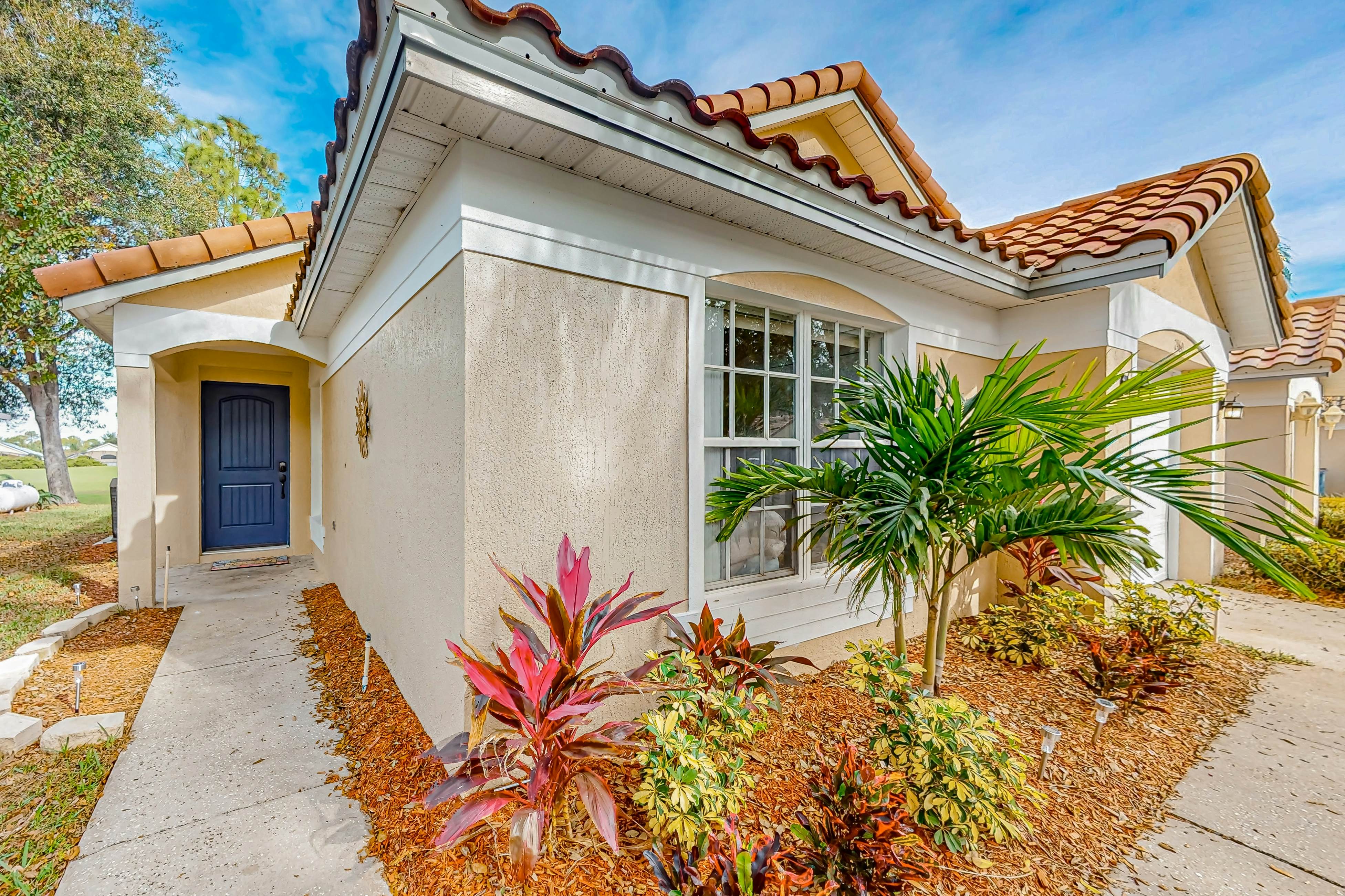 SOD102-2460-3-P - The Par-fect Getaway