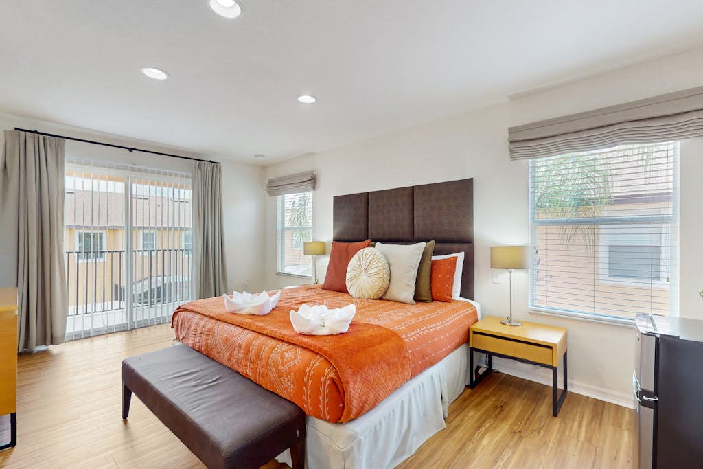 Charming home with private hot tub and space for the whole family