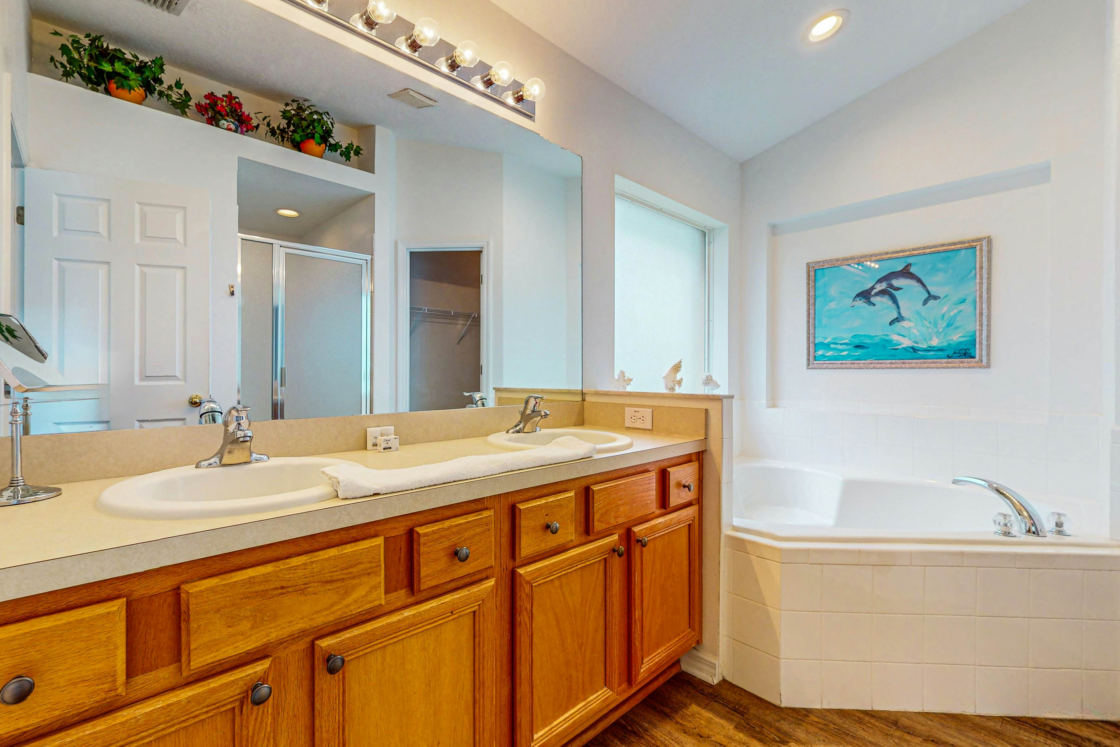 EMI104-8506-4-P-Emerald Oasis - Emerald Island Resort