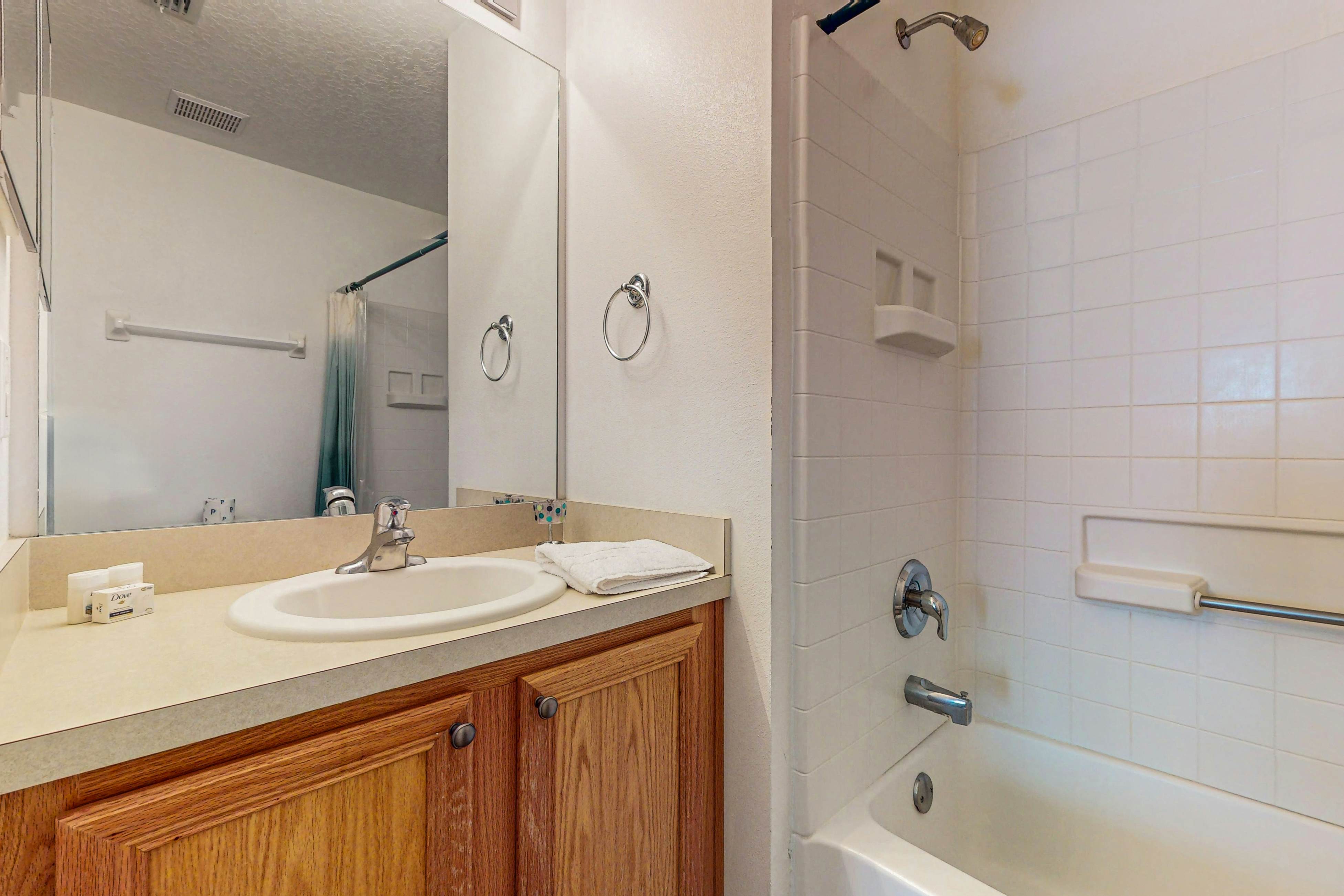 EMI104-8506-4-P-Emerald Oasis - Emerald Island Resort