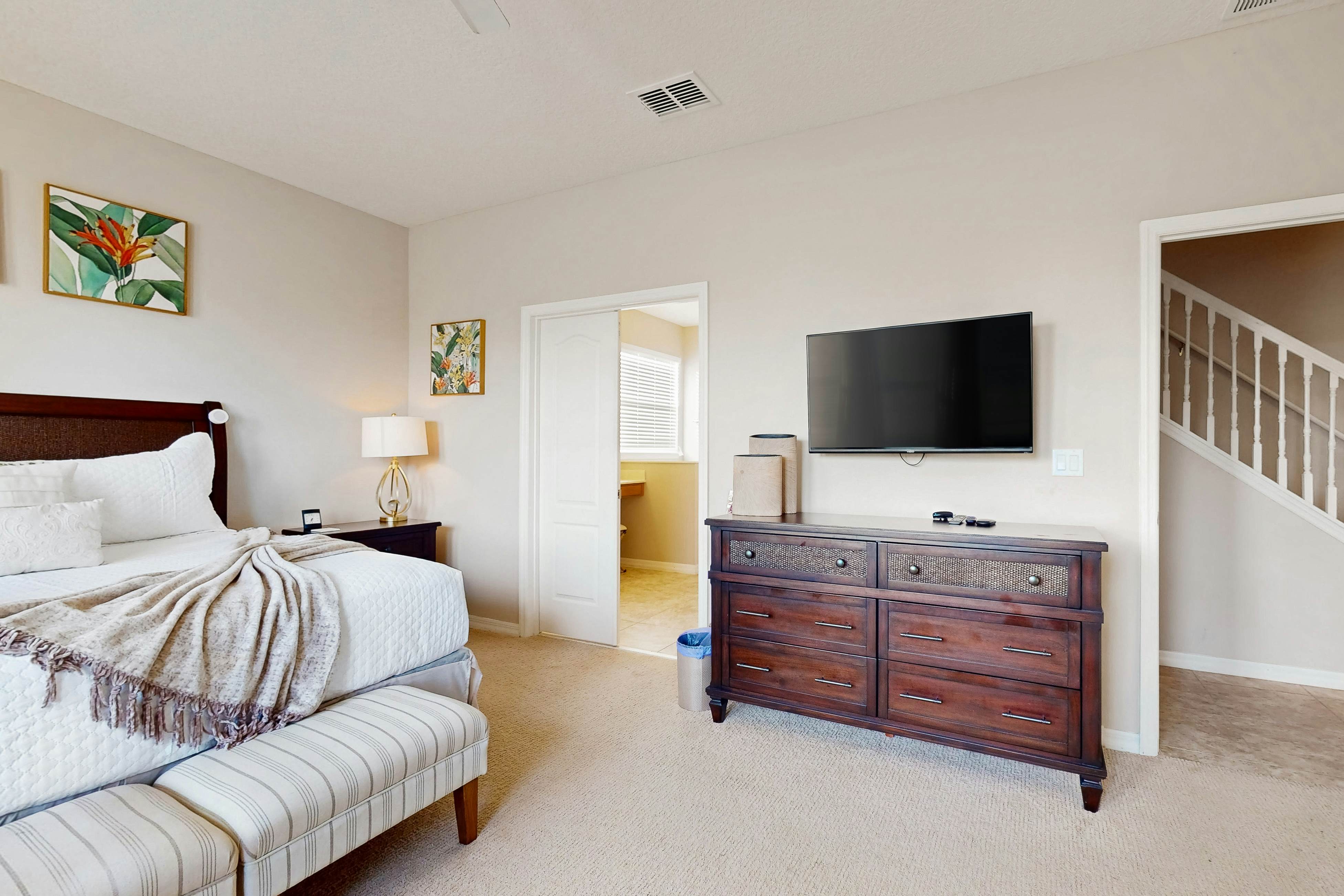 TVR104-2654-4-P - Golden Hour Haven