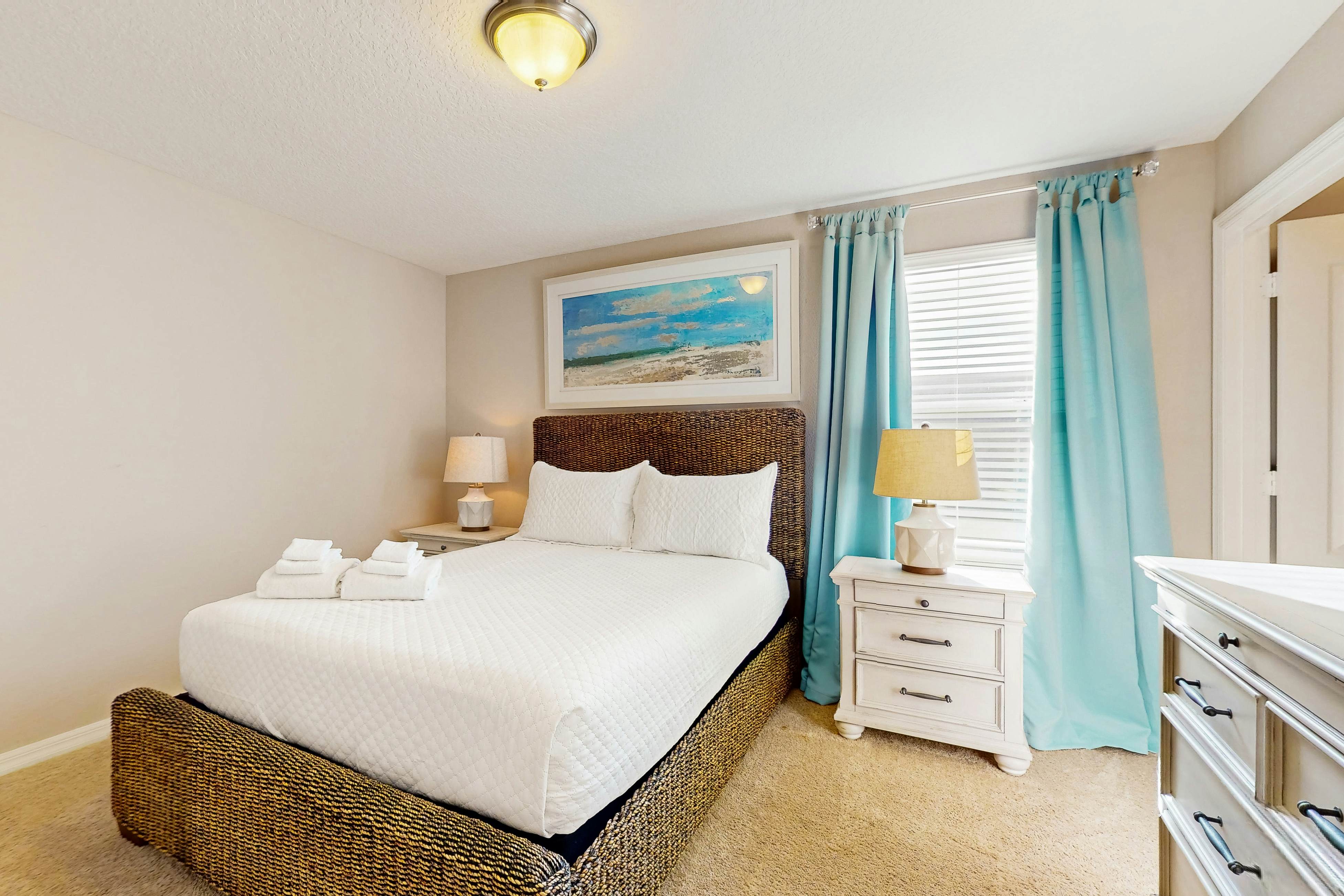 TVR104-2654-4-P - Golden Hour Haven