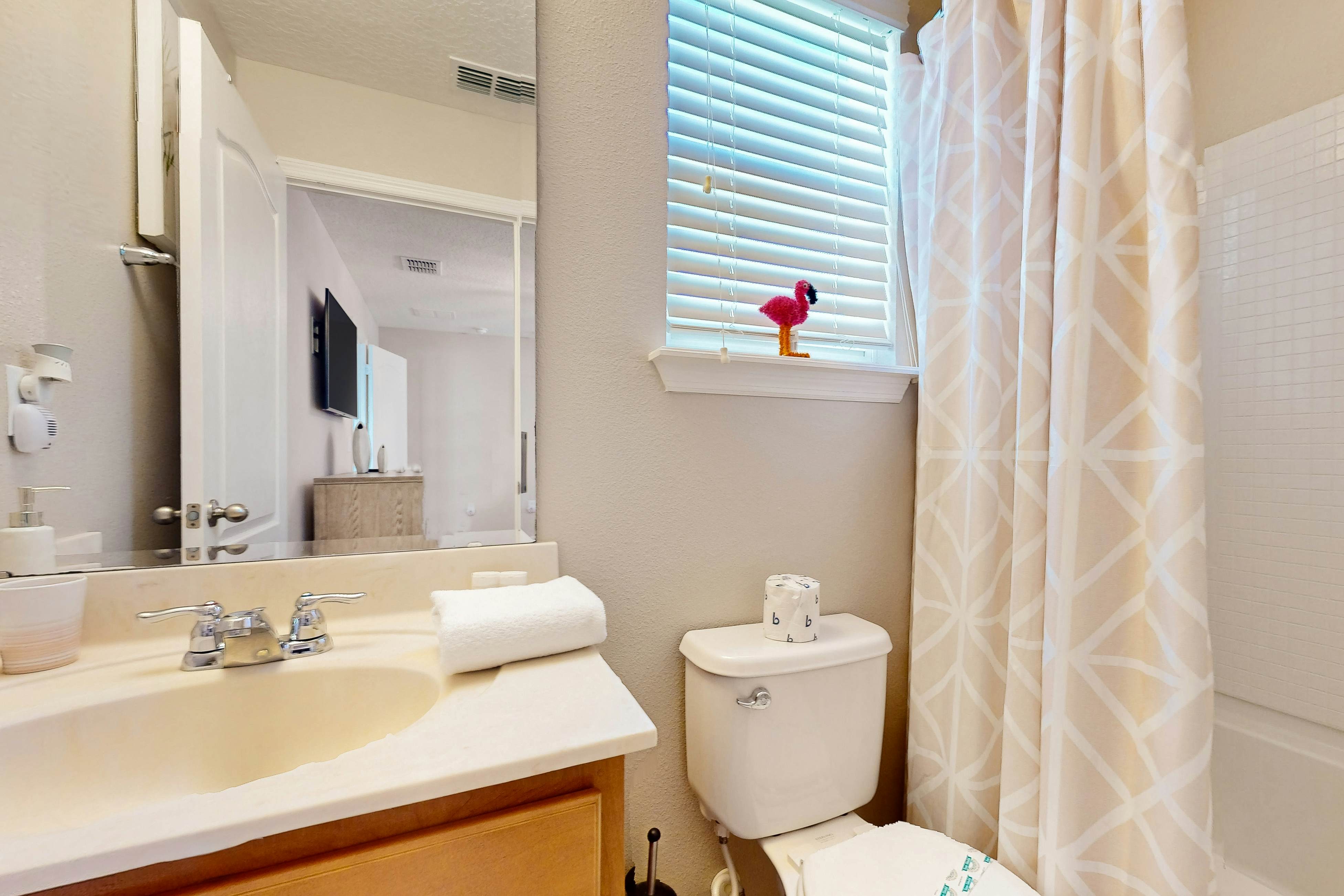 TVR104-2654-4-P - Golden Hour Haven