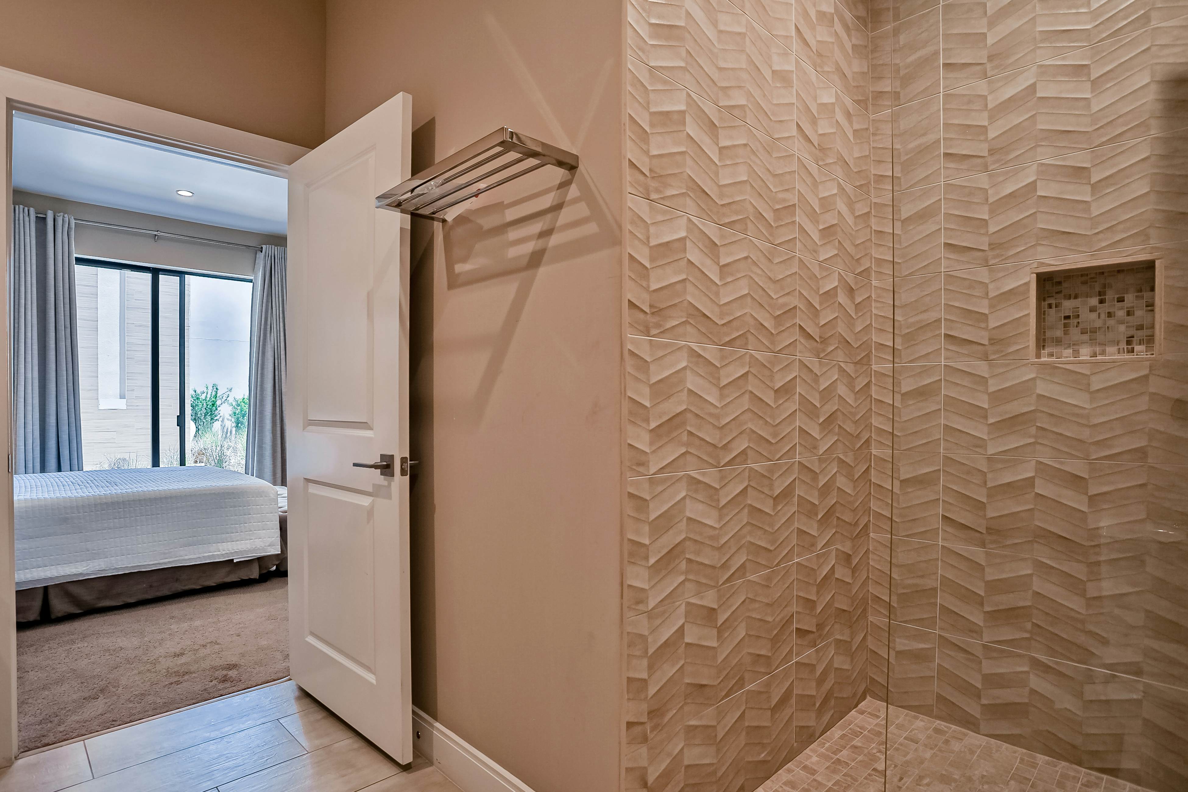 MVR102-7526-4-G - Magic Views Villa