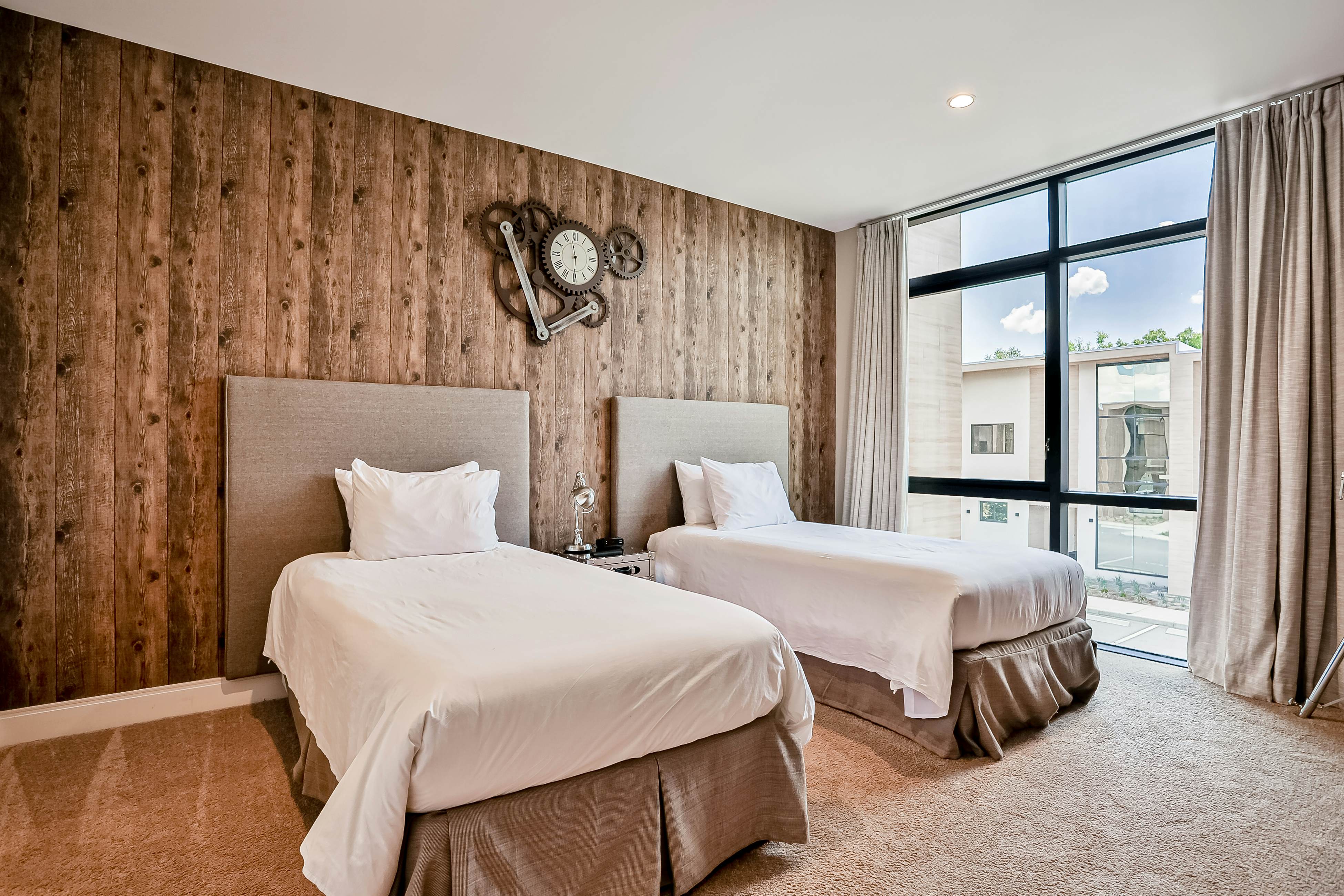 MVR102-7526-4-G - Magic Views Villa