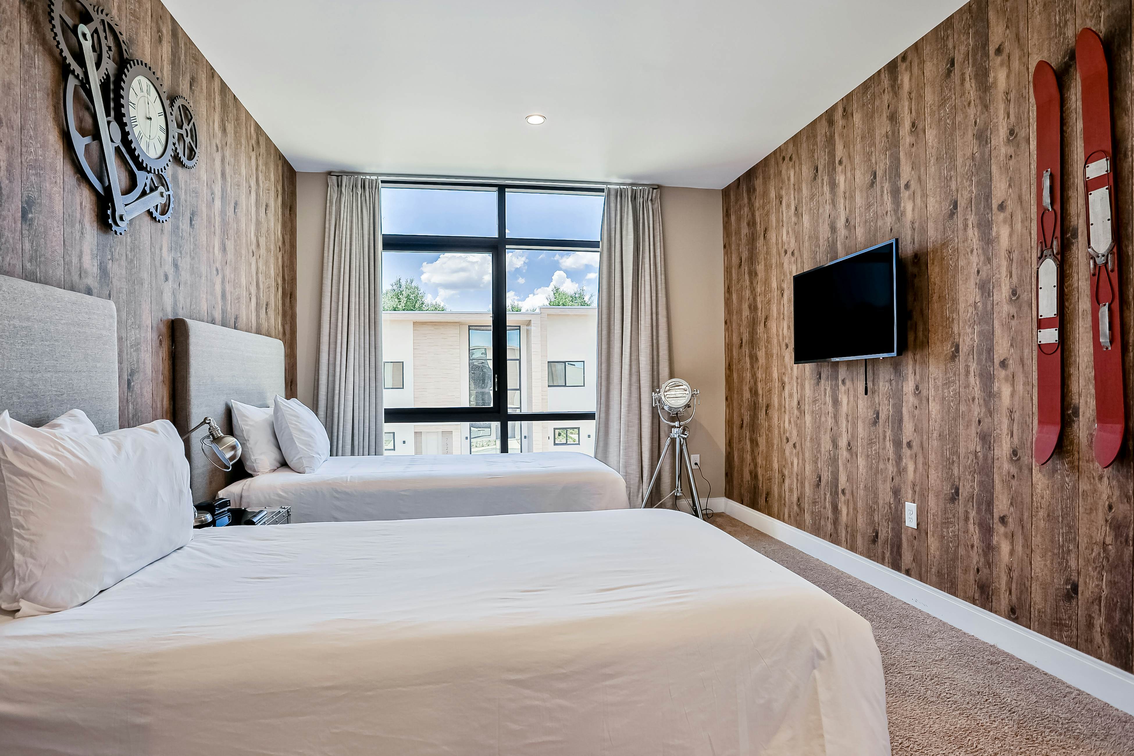 MVR102-7526-4-G - Magic Views Villa