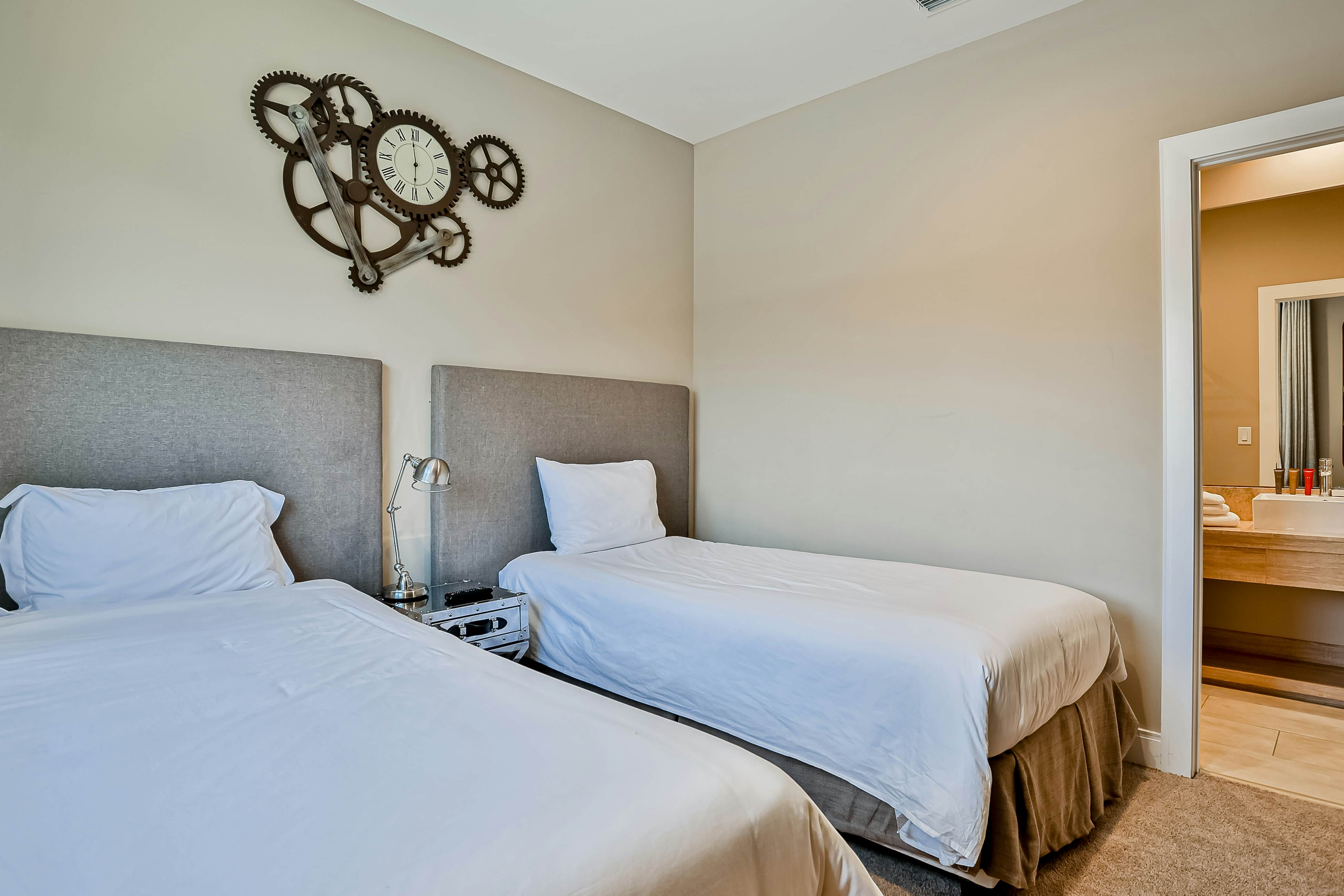 MVR102-7526-4-G - Magic Views Villa