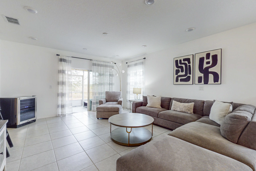 WPR101-308-3 - Paradise on Primrose