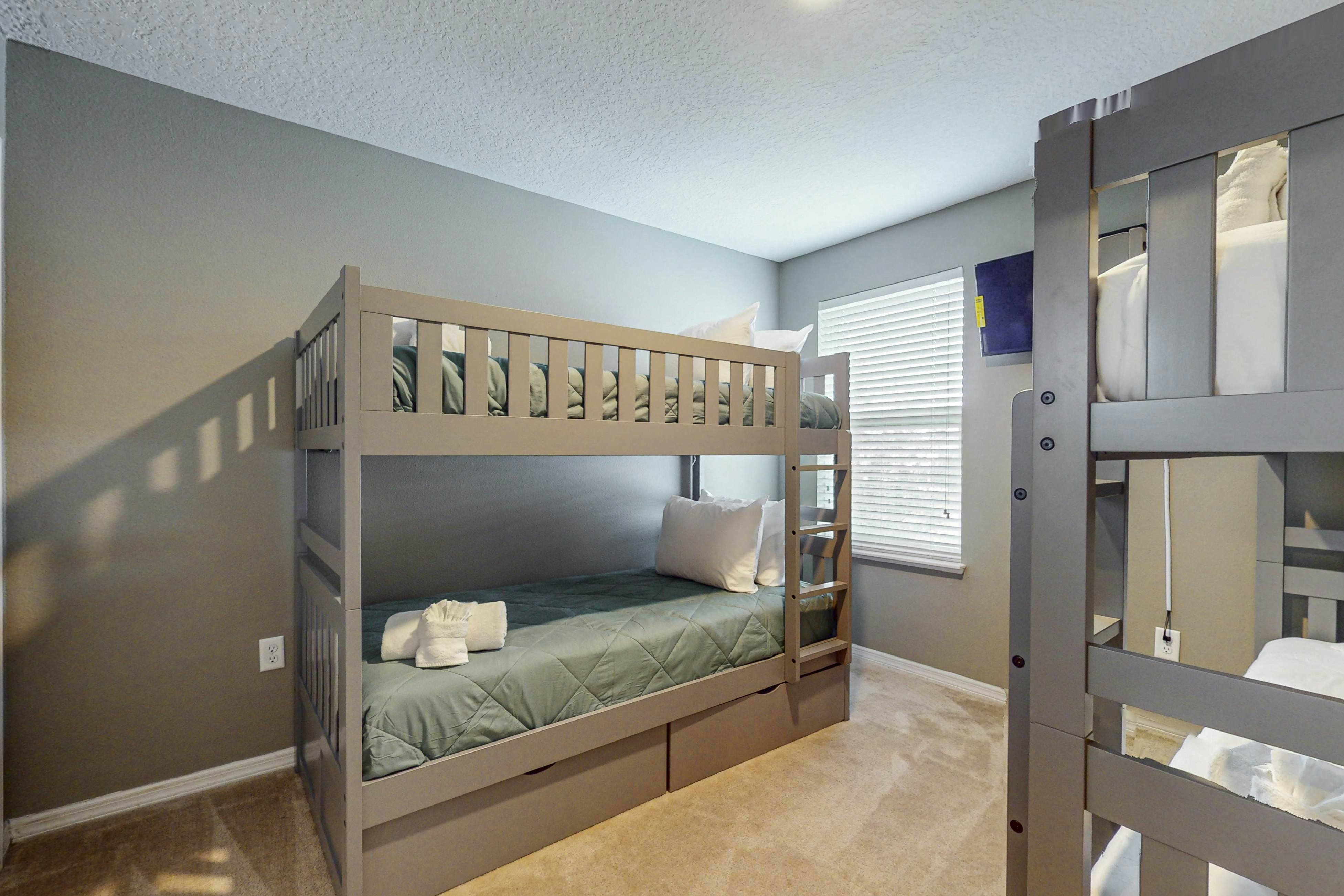 WPR101-308-3 - Paradise on Primrose